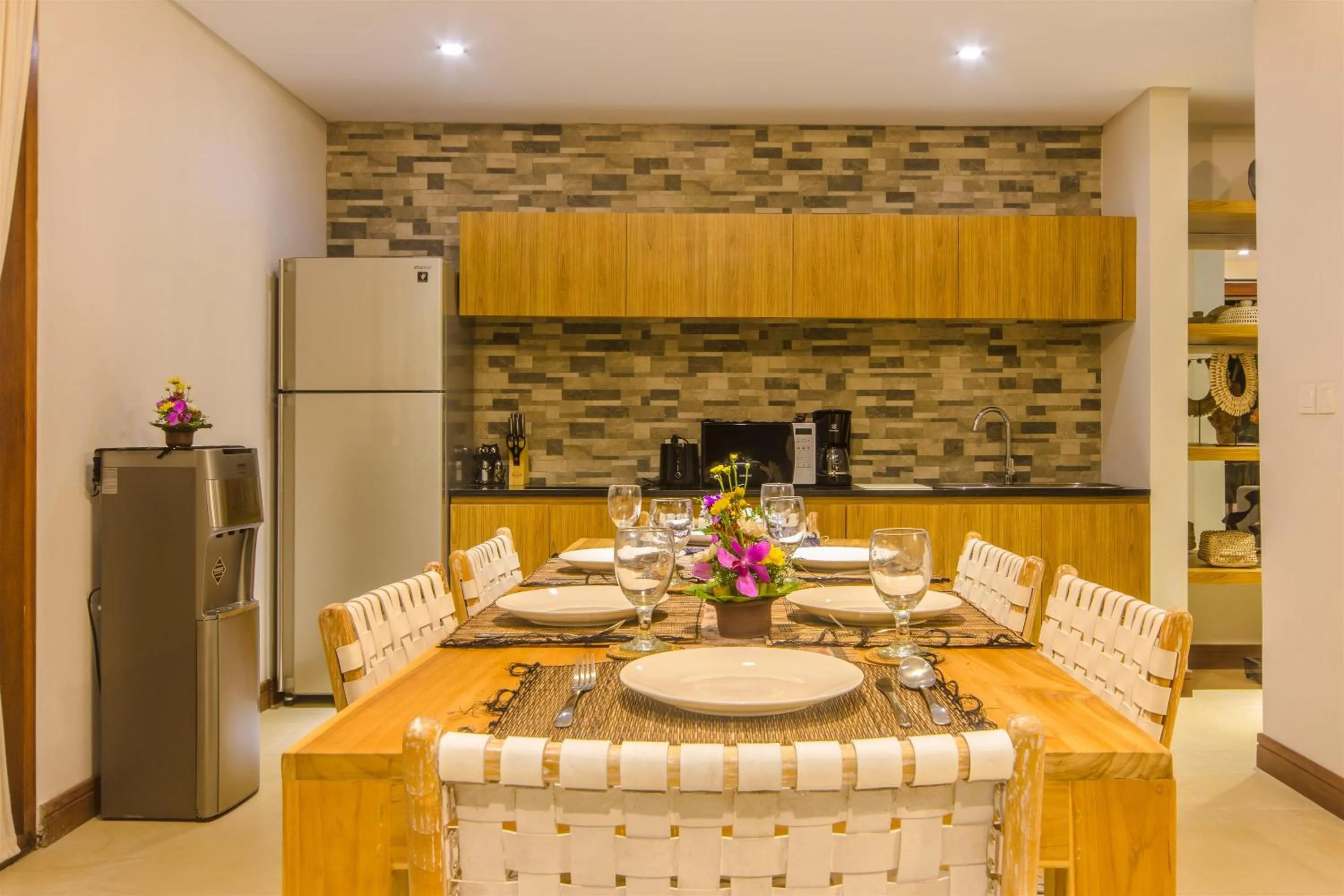 Kitchen or kitchenette in La-Meli Villas Ubud
