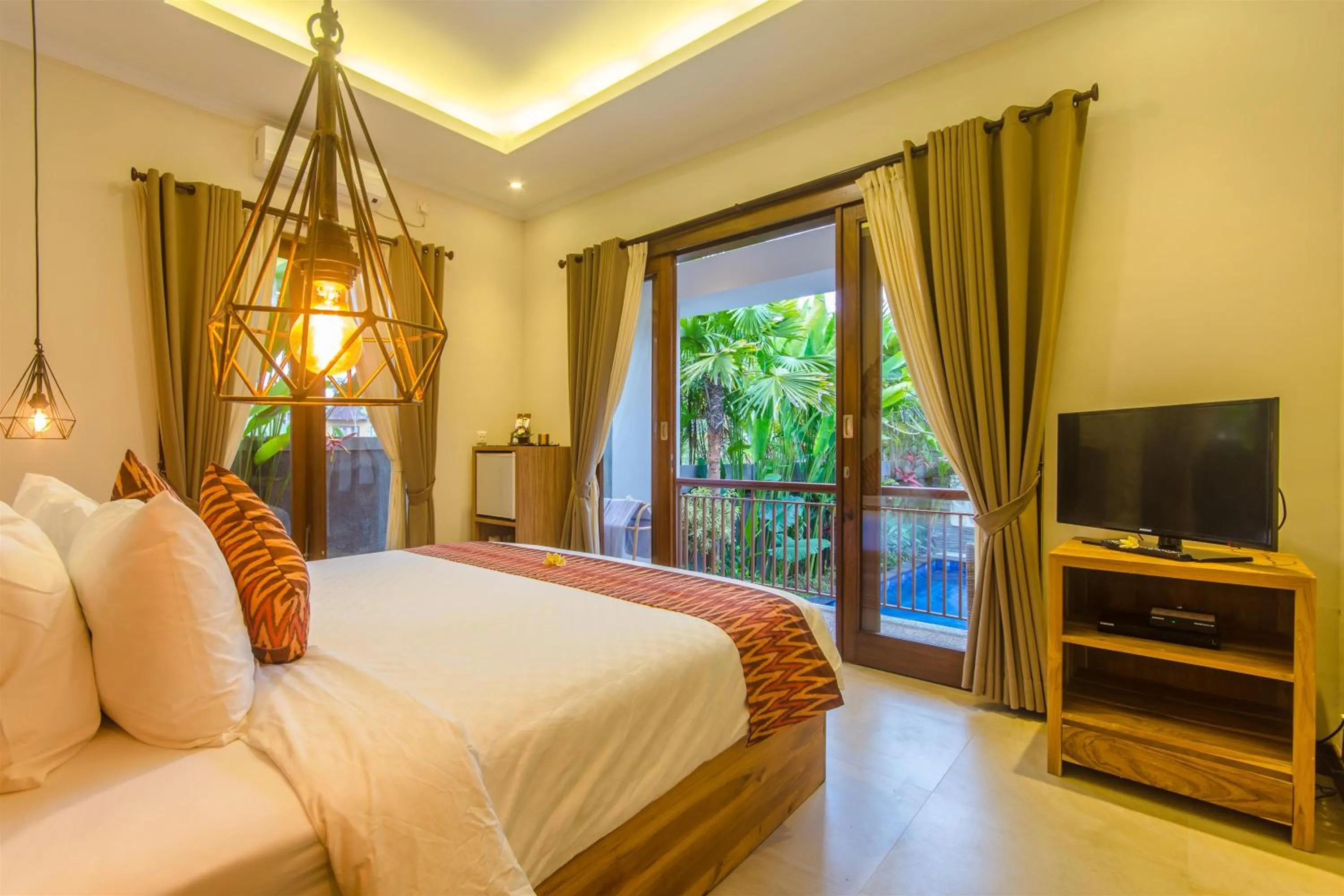 Bed in La-Meli Villas Ubud