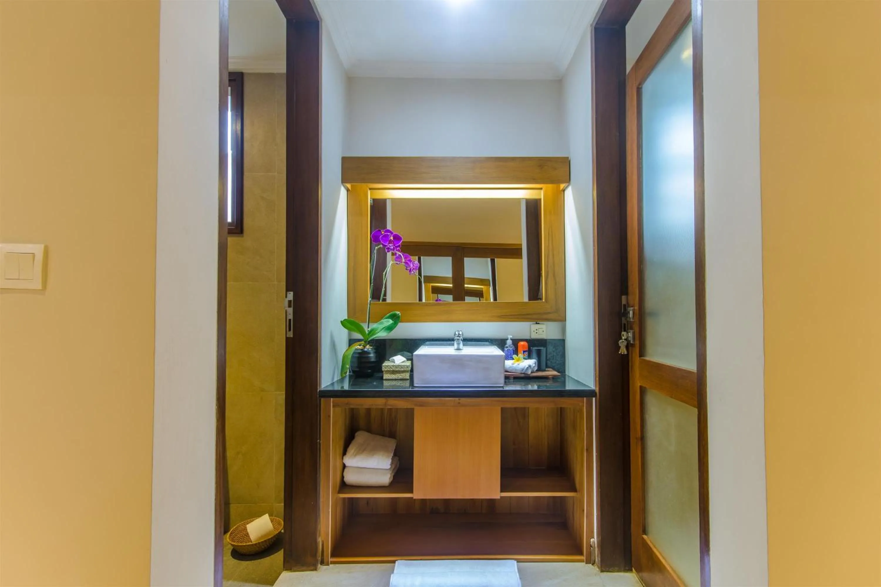 Bathroom in La-Meli Villas Ubud