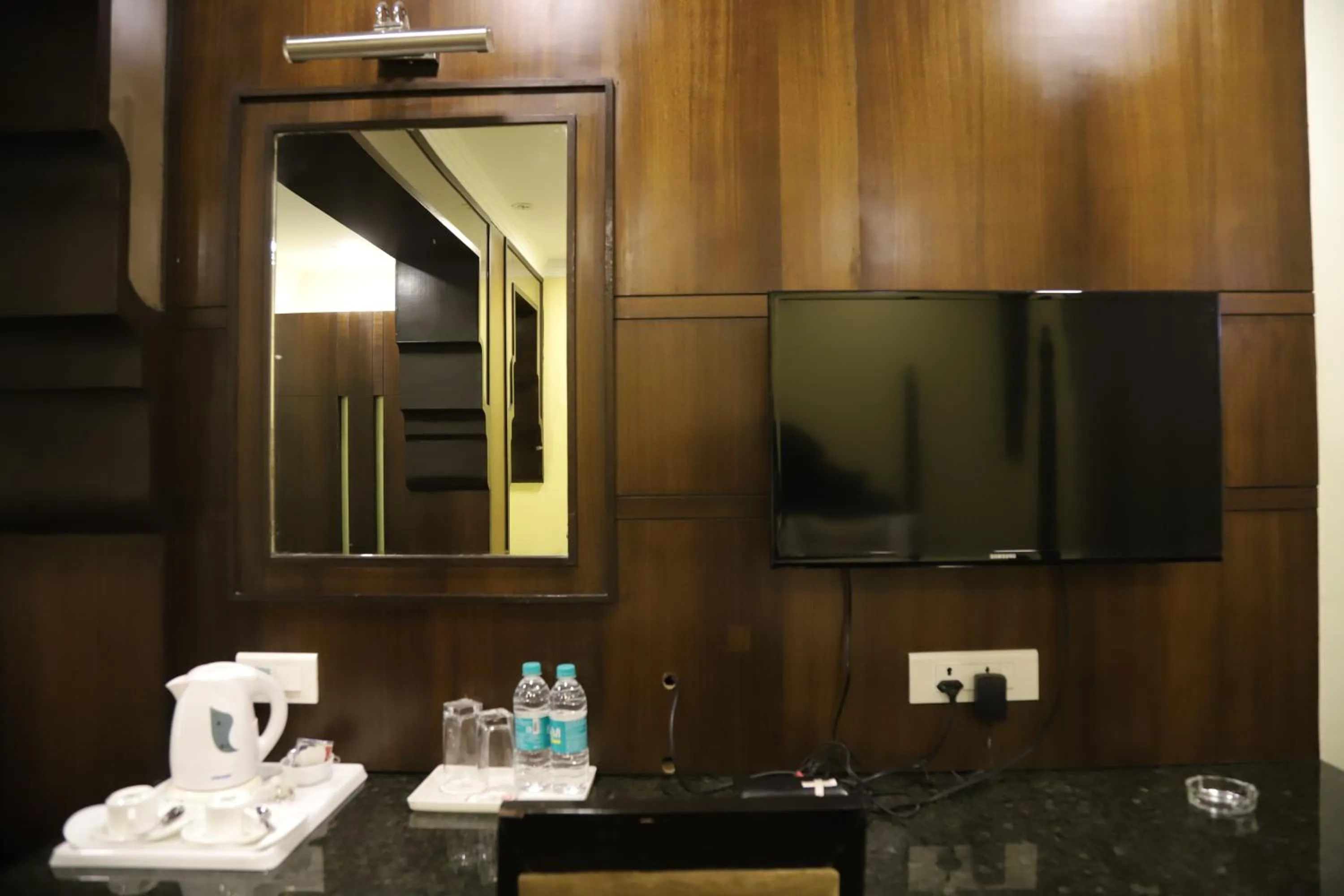 Coffee/tea facilities in The Gandhi International