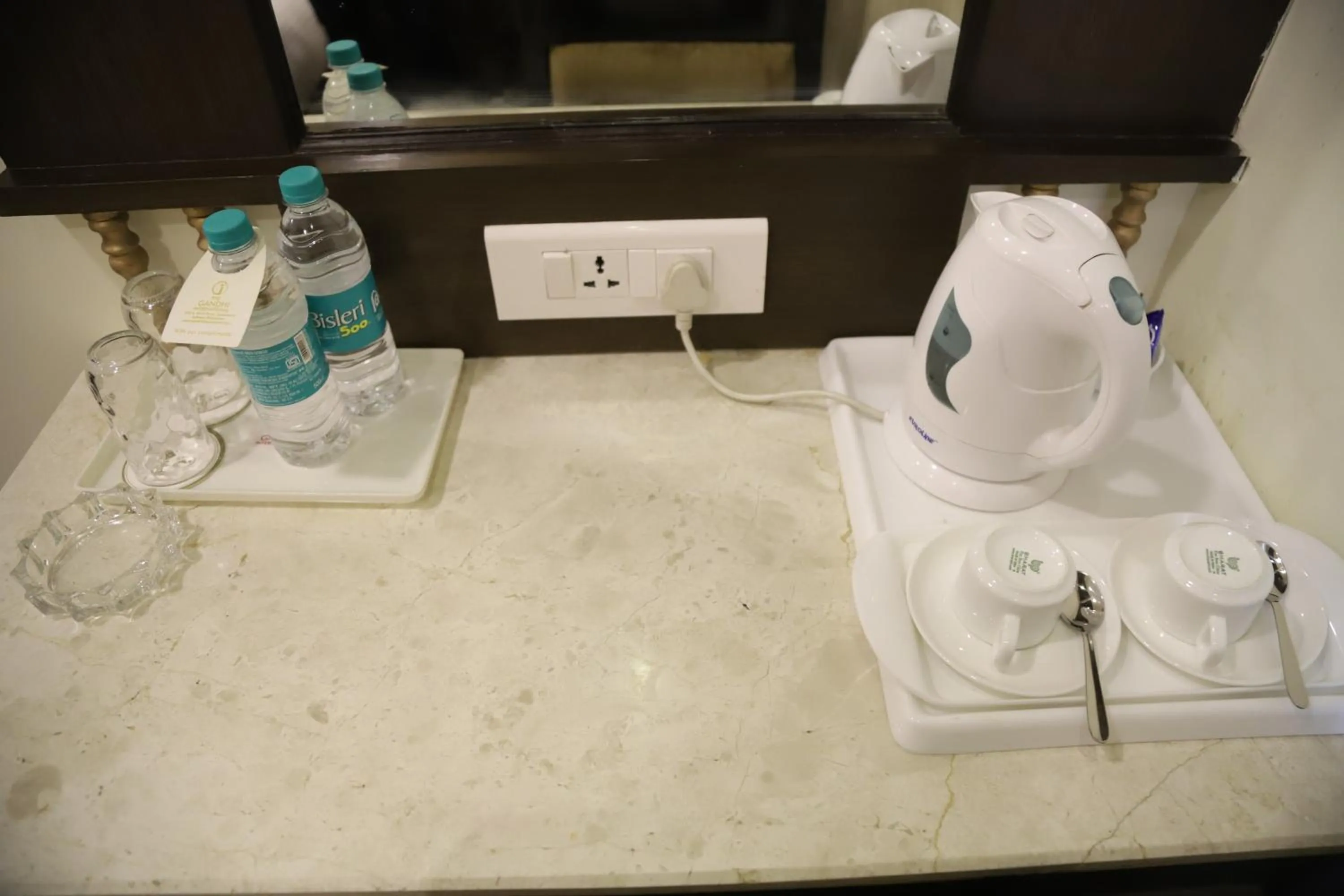 Coffee/tea facilities in The Gandhi International