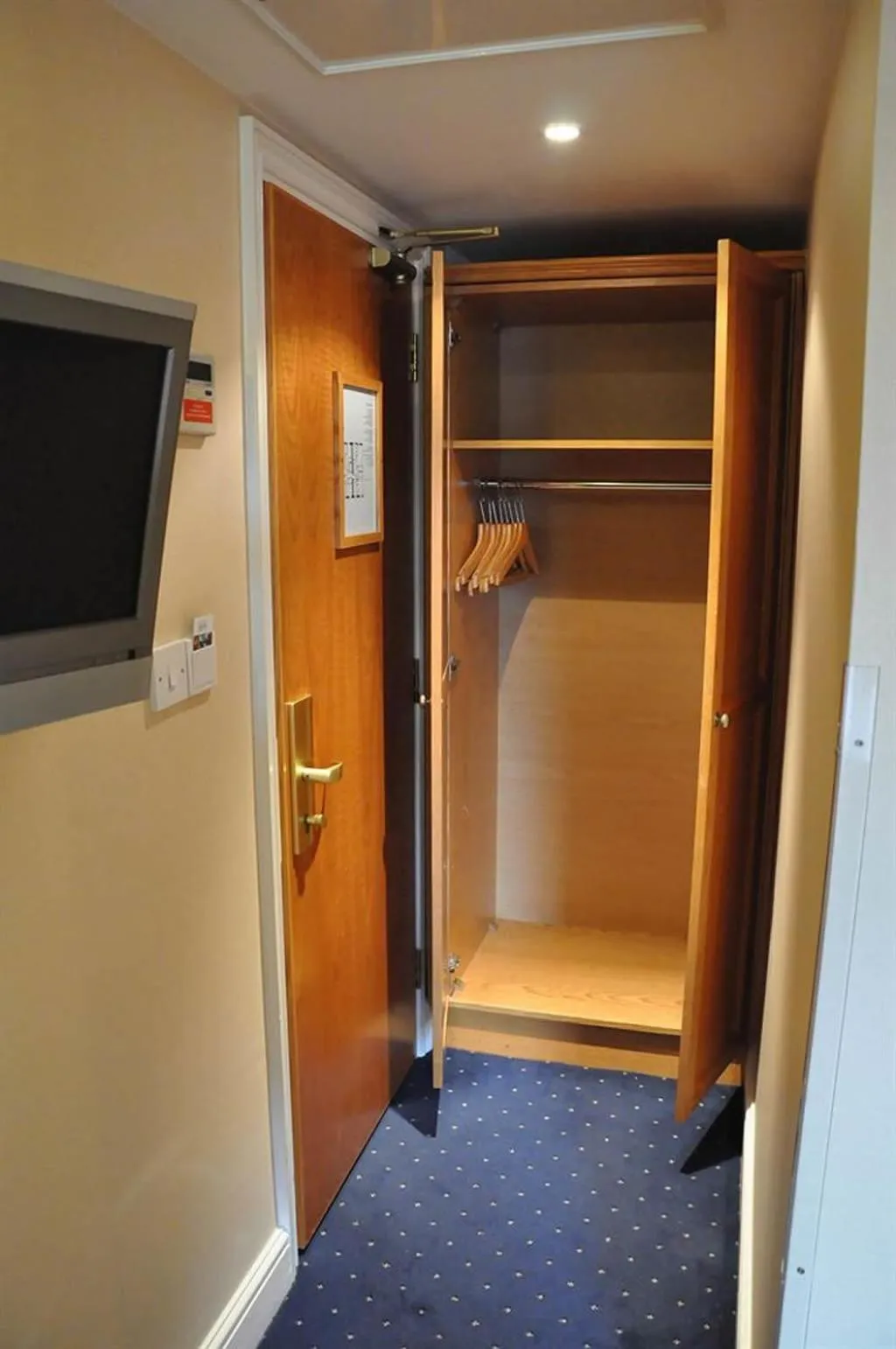 Decorative detail in Olympic House Hotel