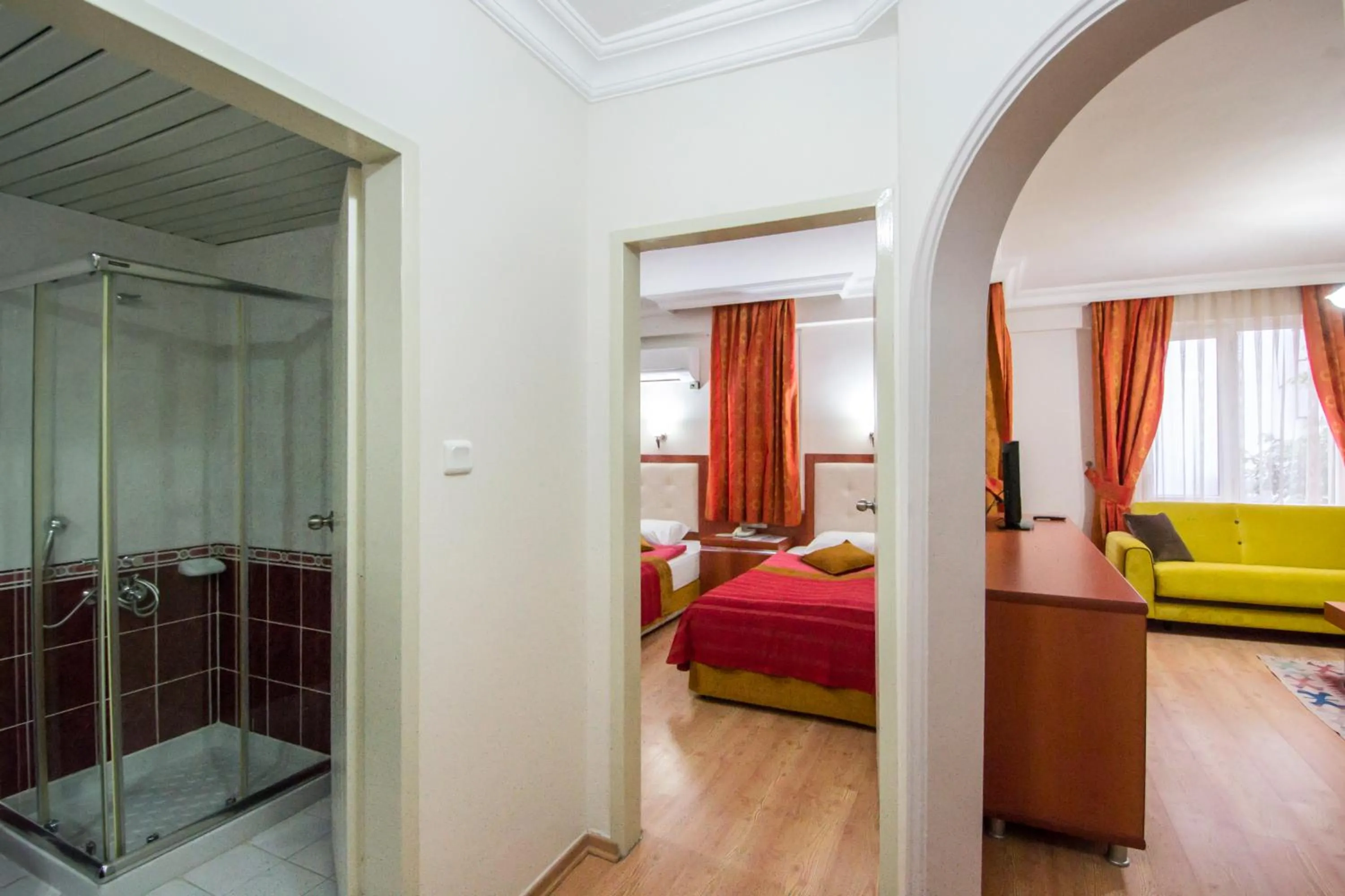 Photo of the whole room, Bed in My Home Apart