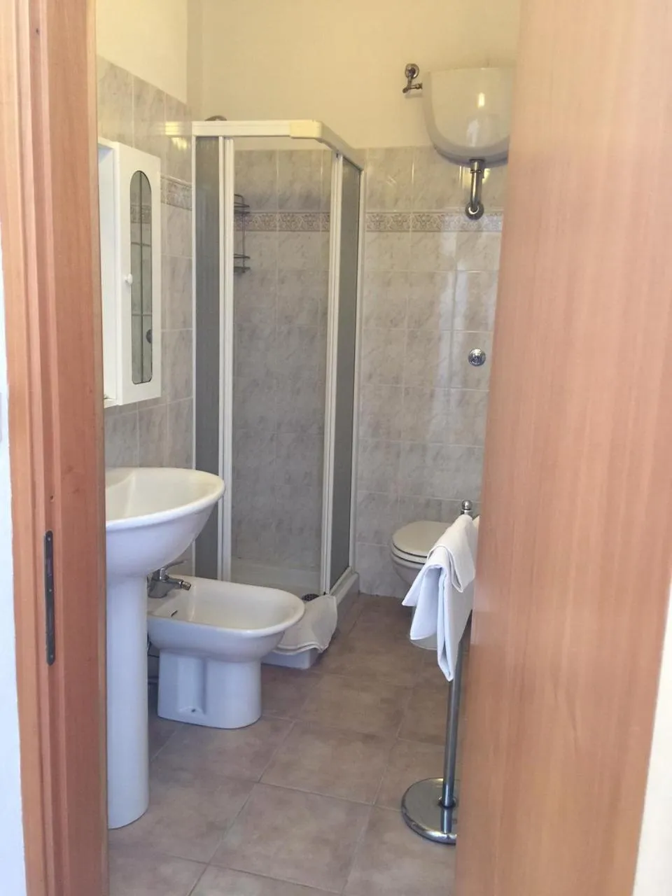 Shower in Hotel Lido