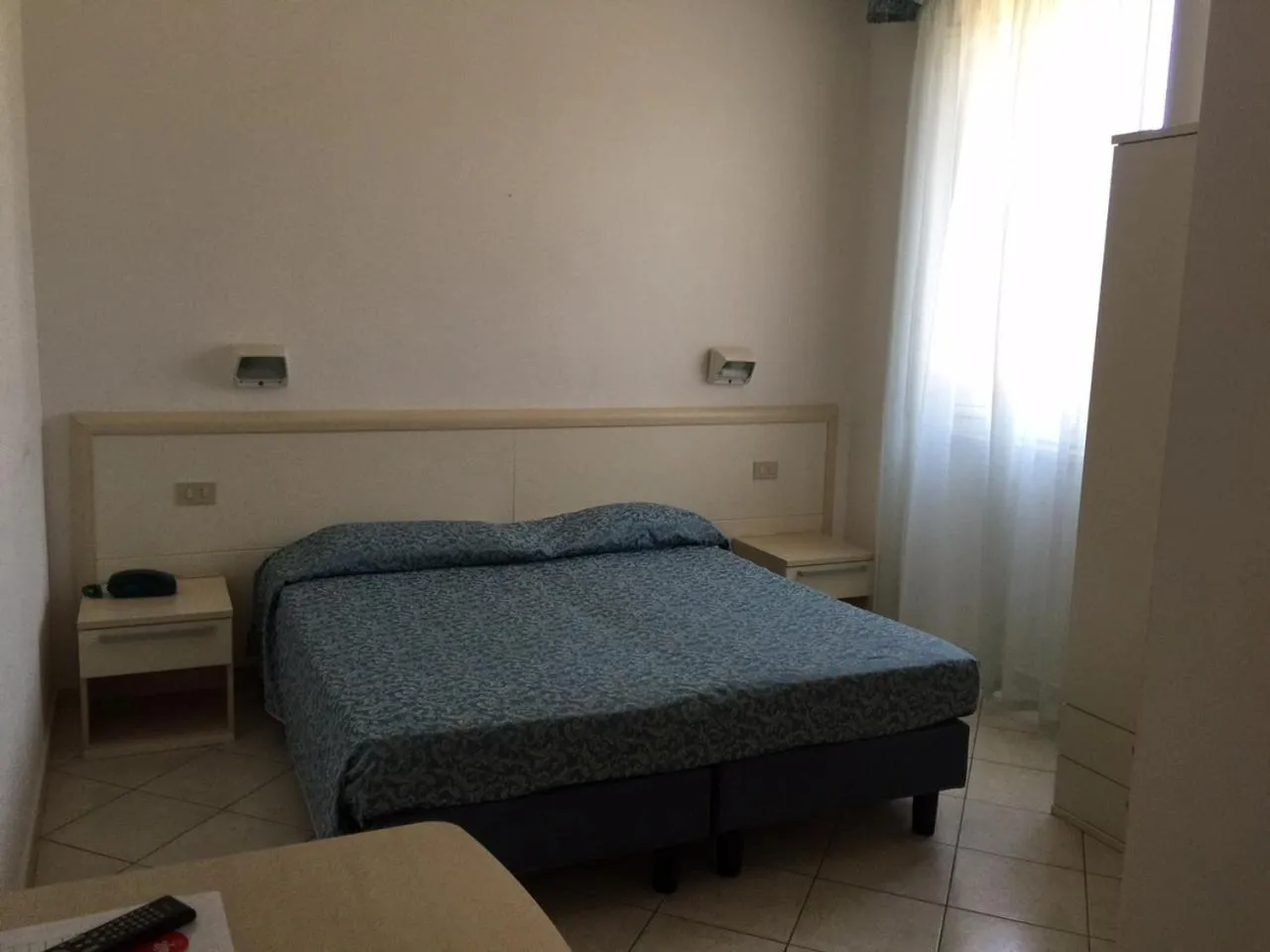 Photo of the whole room in Hotel Lido