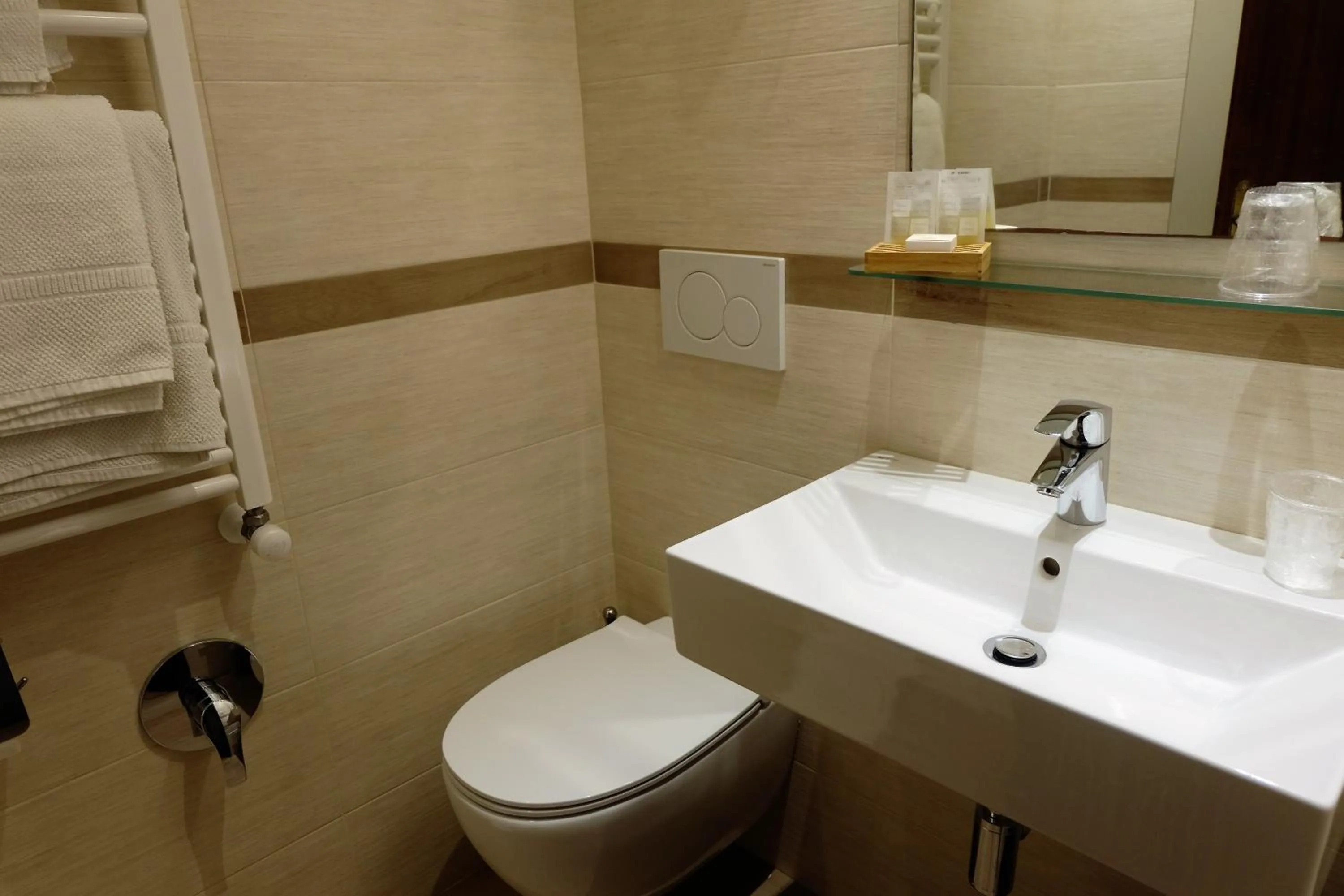 Bathroom in Hotel Villa Nettuno