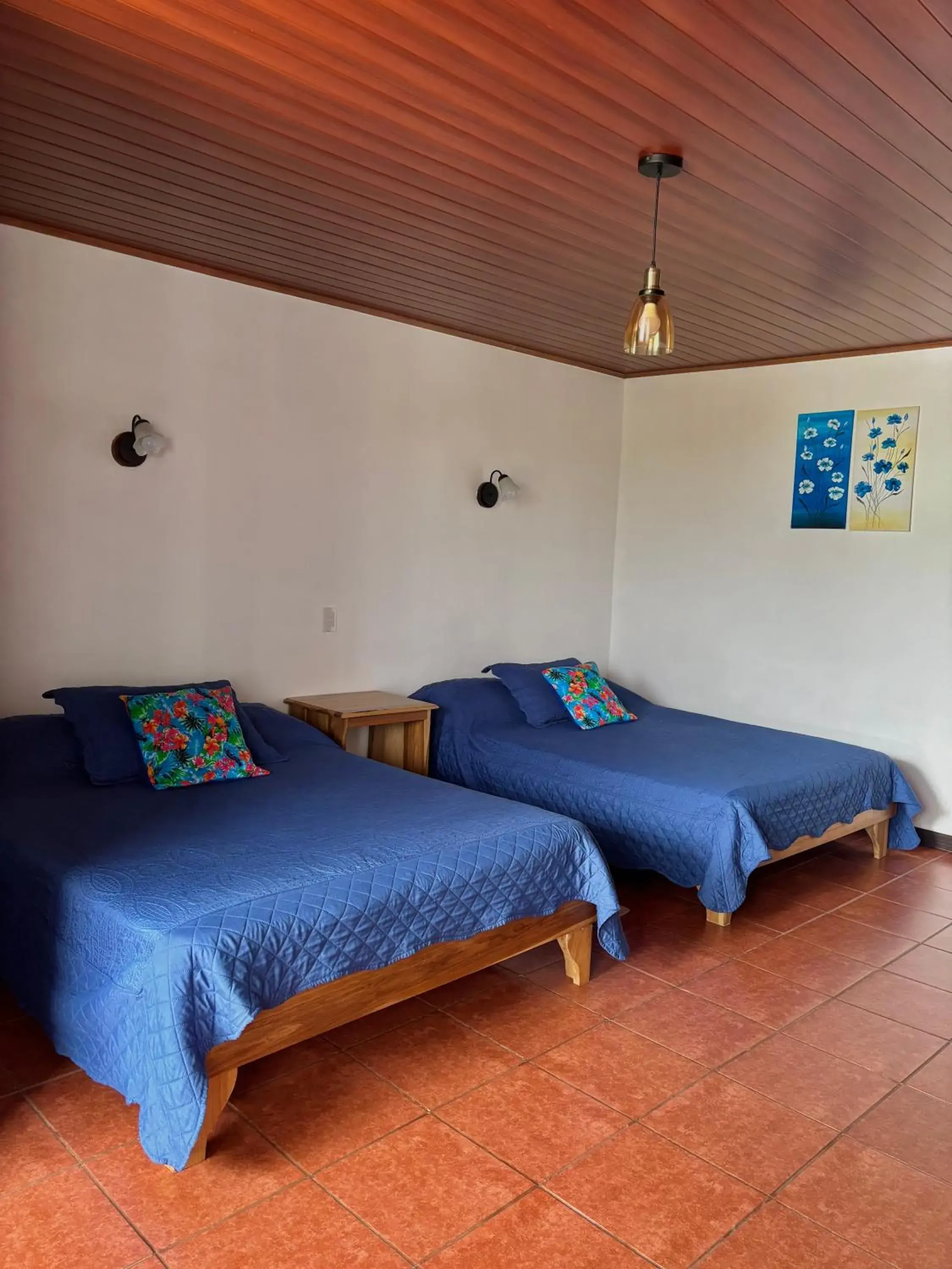 Family Room with Balcony in Monteverde Ecolodge Family Room with Balcony in Monteverde Ecolodge