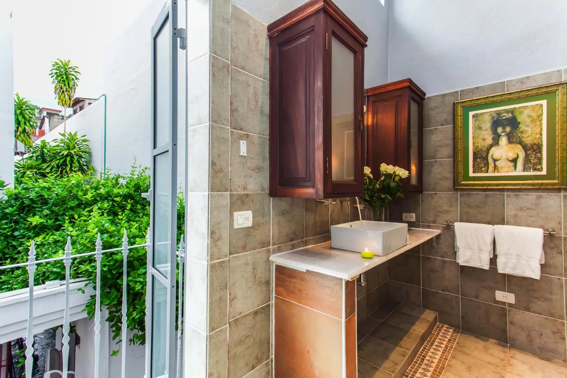 Bathroom in Garlands Del Rio Riverside Boutique Hotel