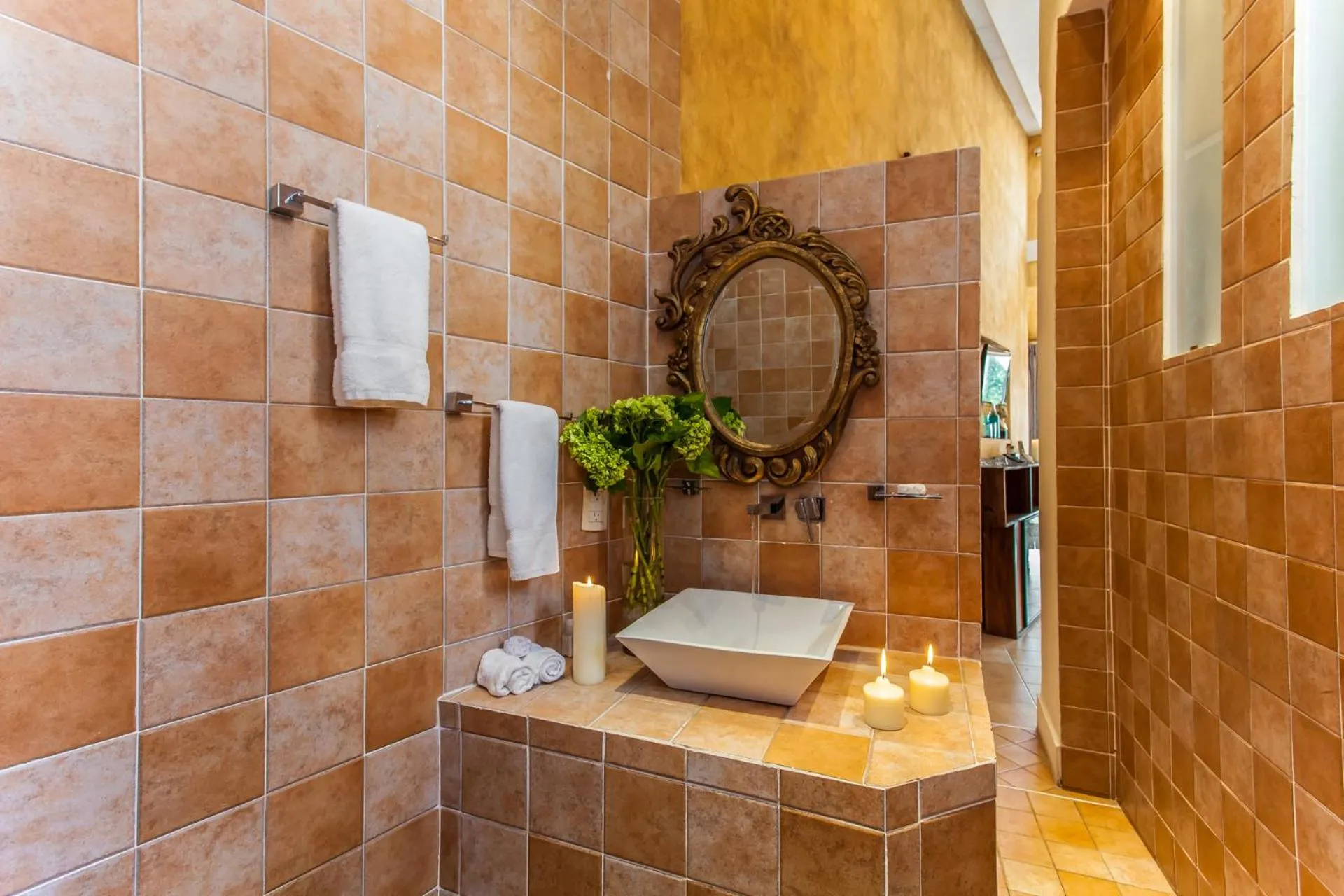 Bathroom in Garlands Del Rio Riverside Boutique Hotel