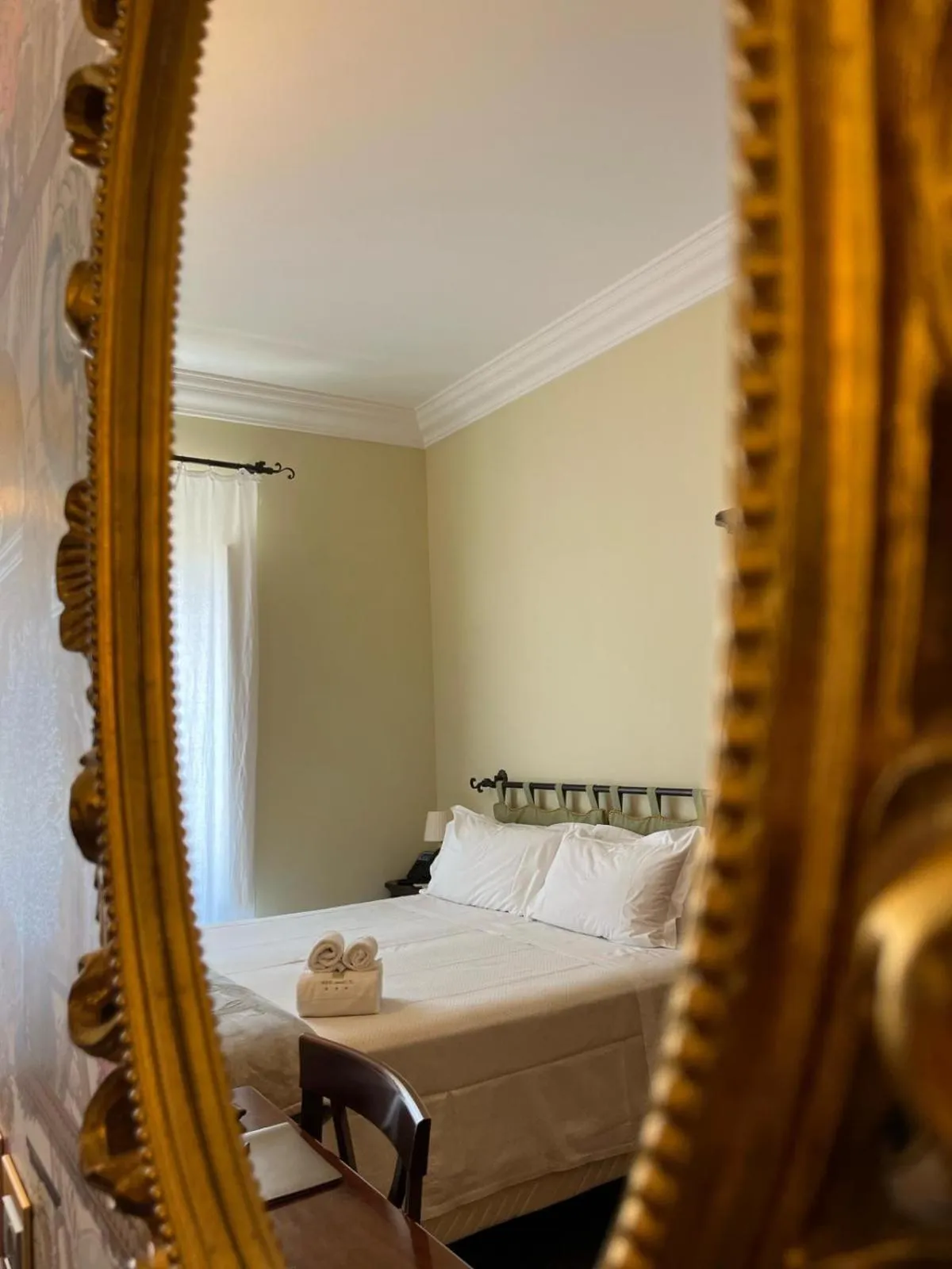 Decorative detail, Bed in Il Duomo Relais