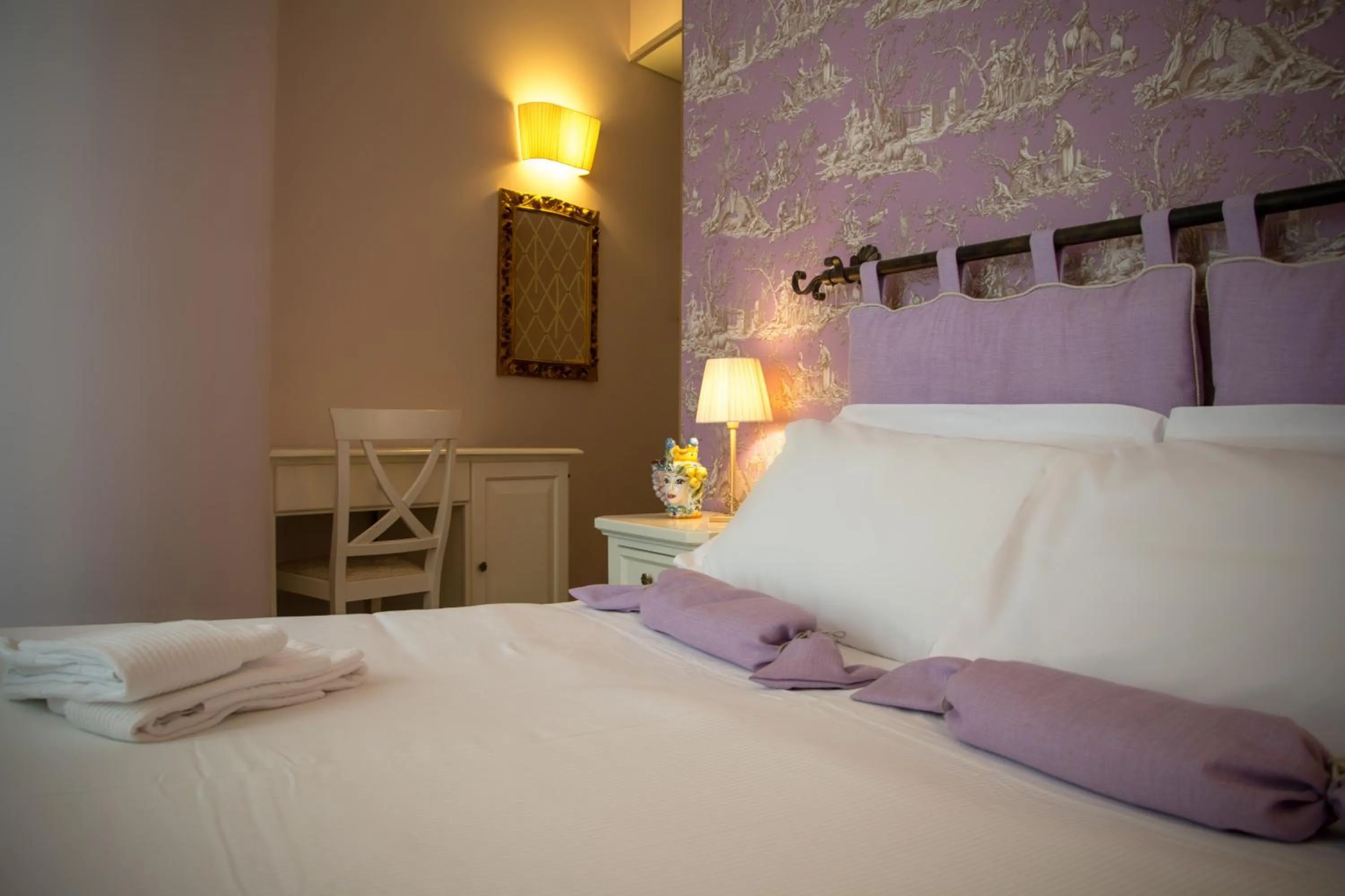 Photo of the whole room, Bed in Il Duomo Relais