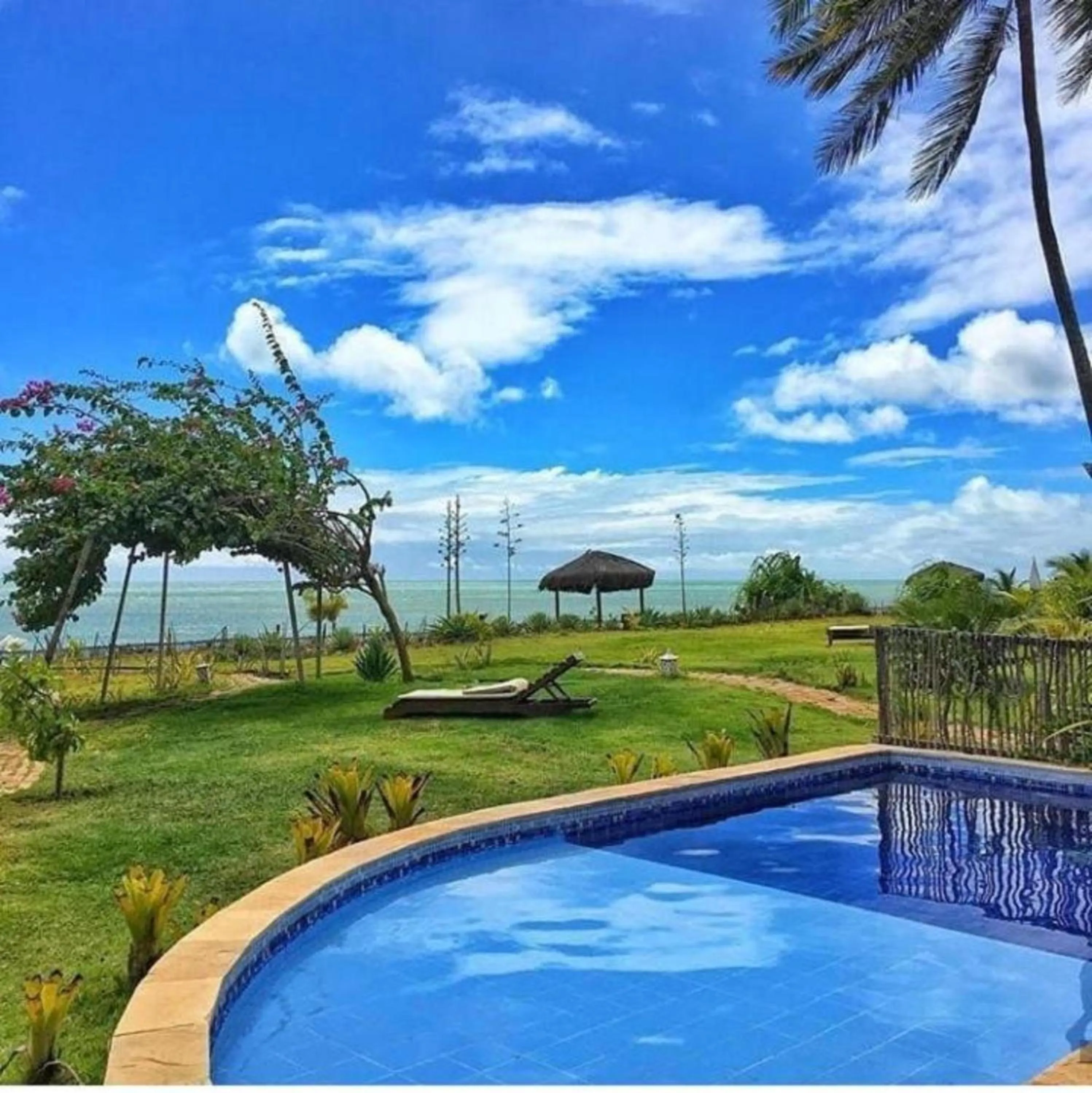 Swimming pool in Pousada Spa dos Amores