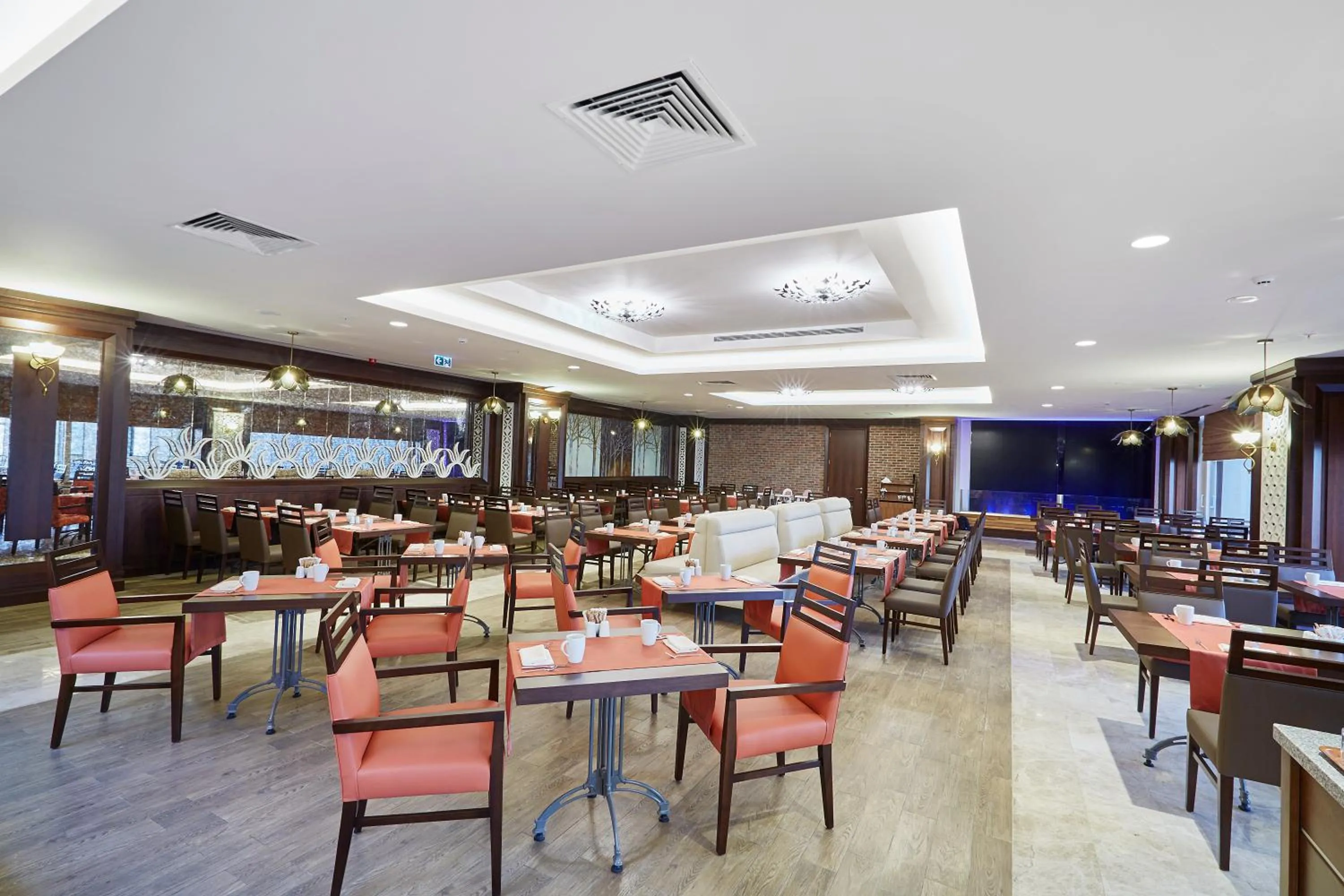 Restaurant/places to eat in Ramada Resort Kazdağlari Thermal & Spa