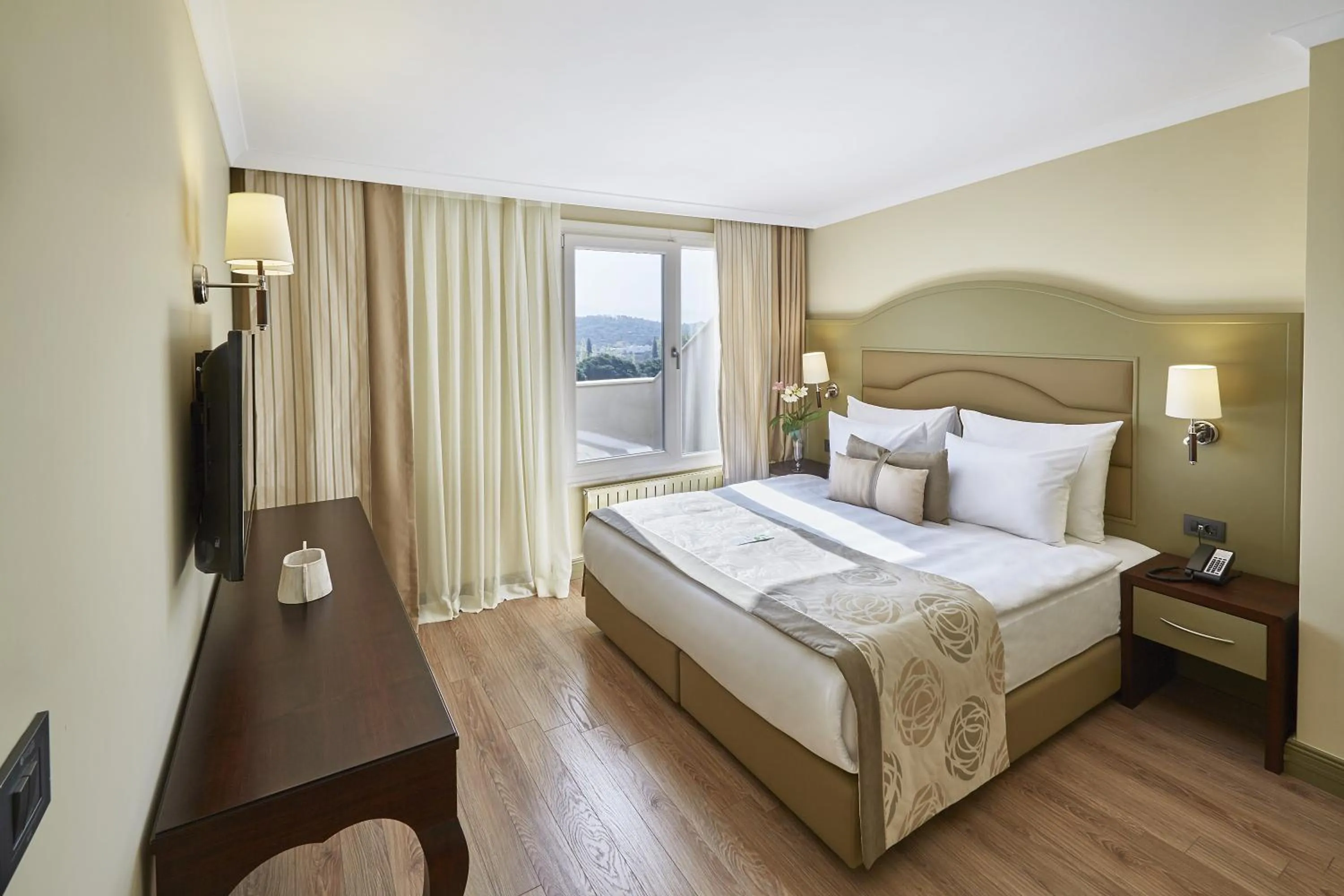 Bedroom, Bed in Ramada Resort Kazdağlari Thermal & Spa