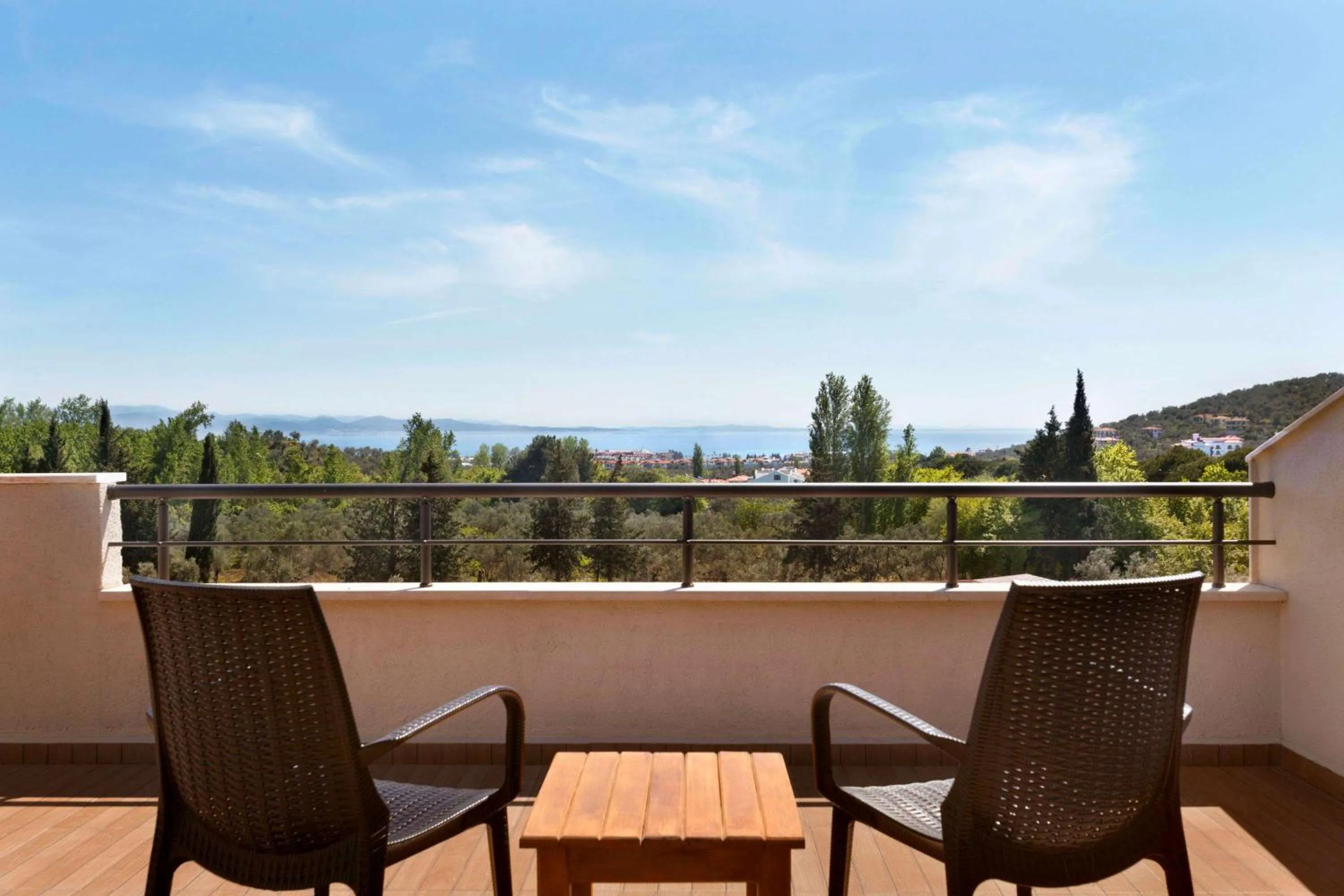 Photo of the whole room in Ramada Resort Kazdağlari Thermal & Spa