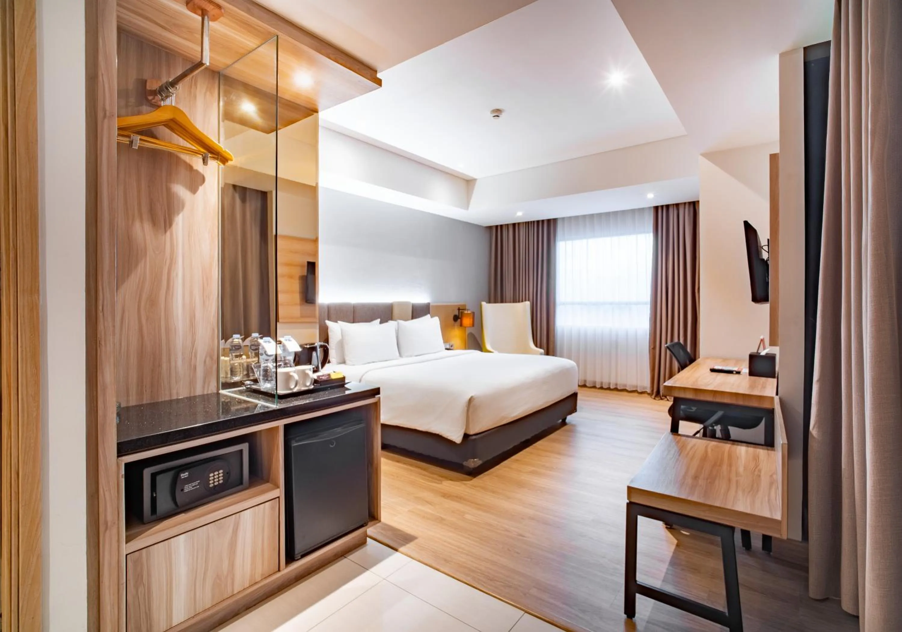 Bedroom, Bed in Swiss-Belhotel Karawang