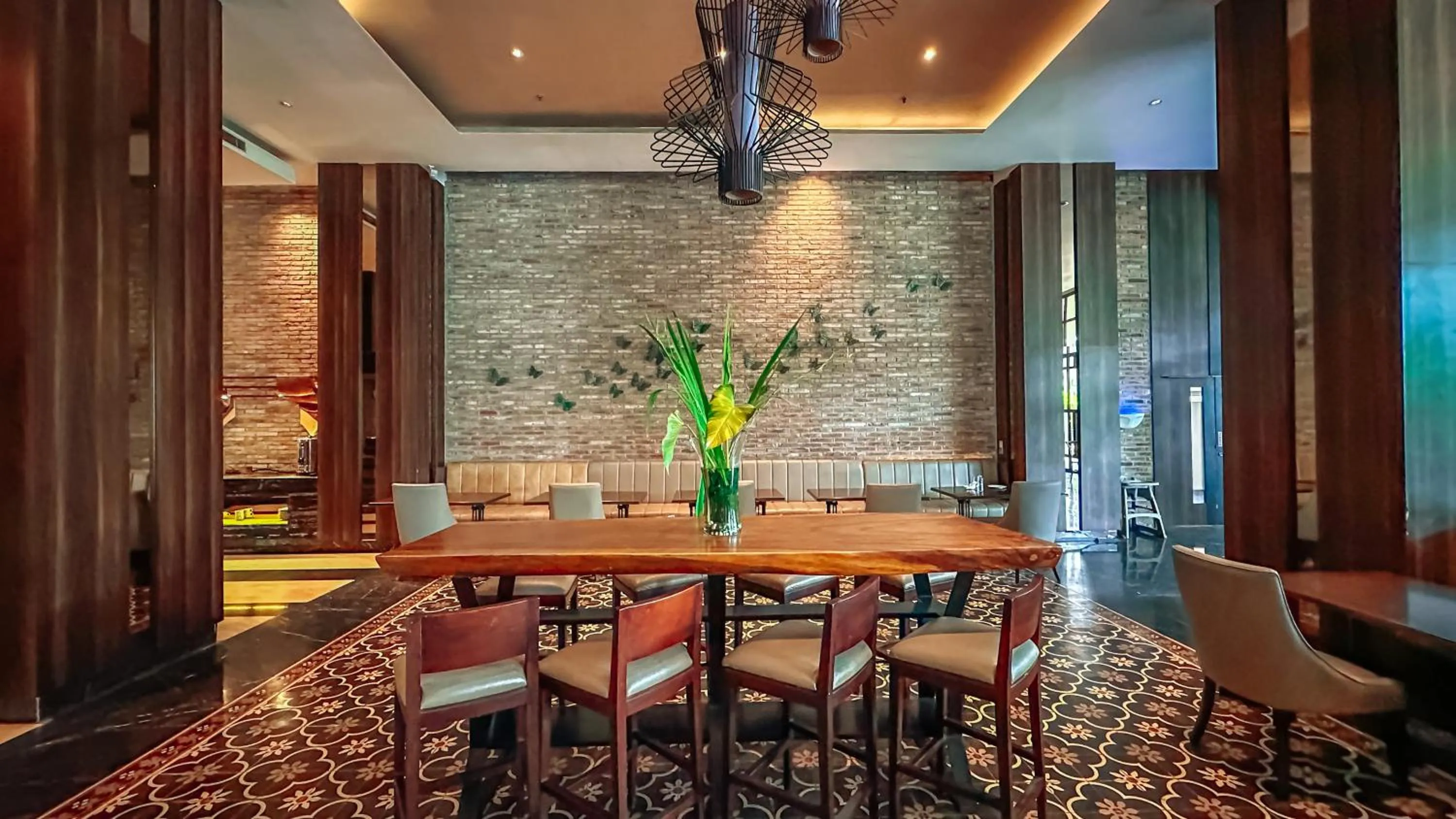 Restaurant/places to eat in Swiss-Belinn Karawang