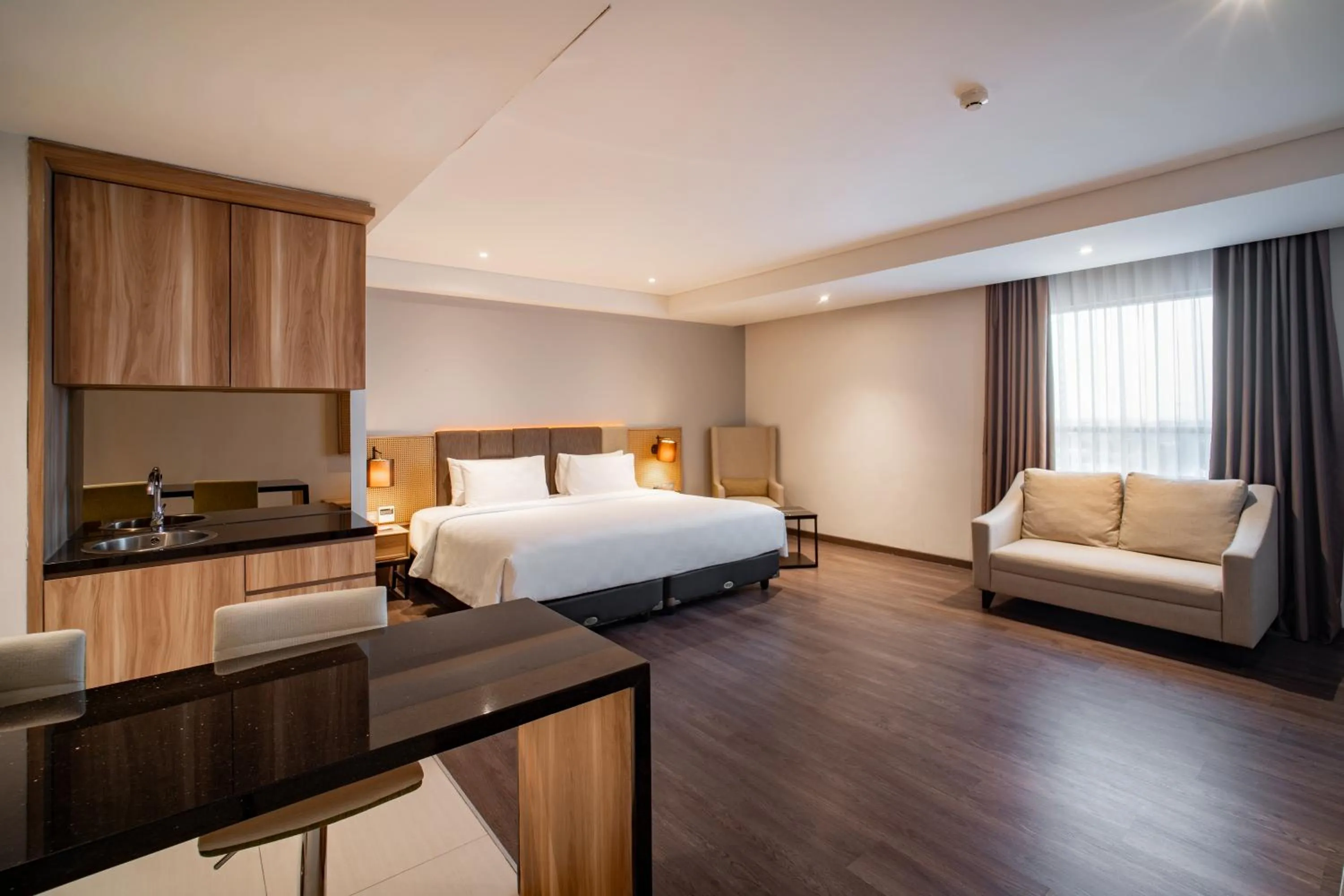 Bedroom, Bed in Swiss-Belhotel Karawang