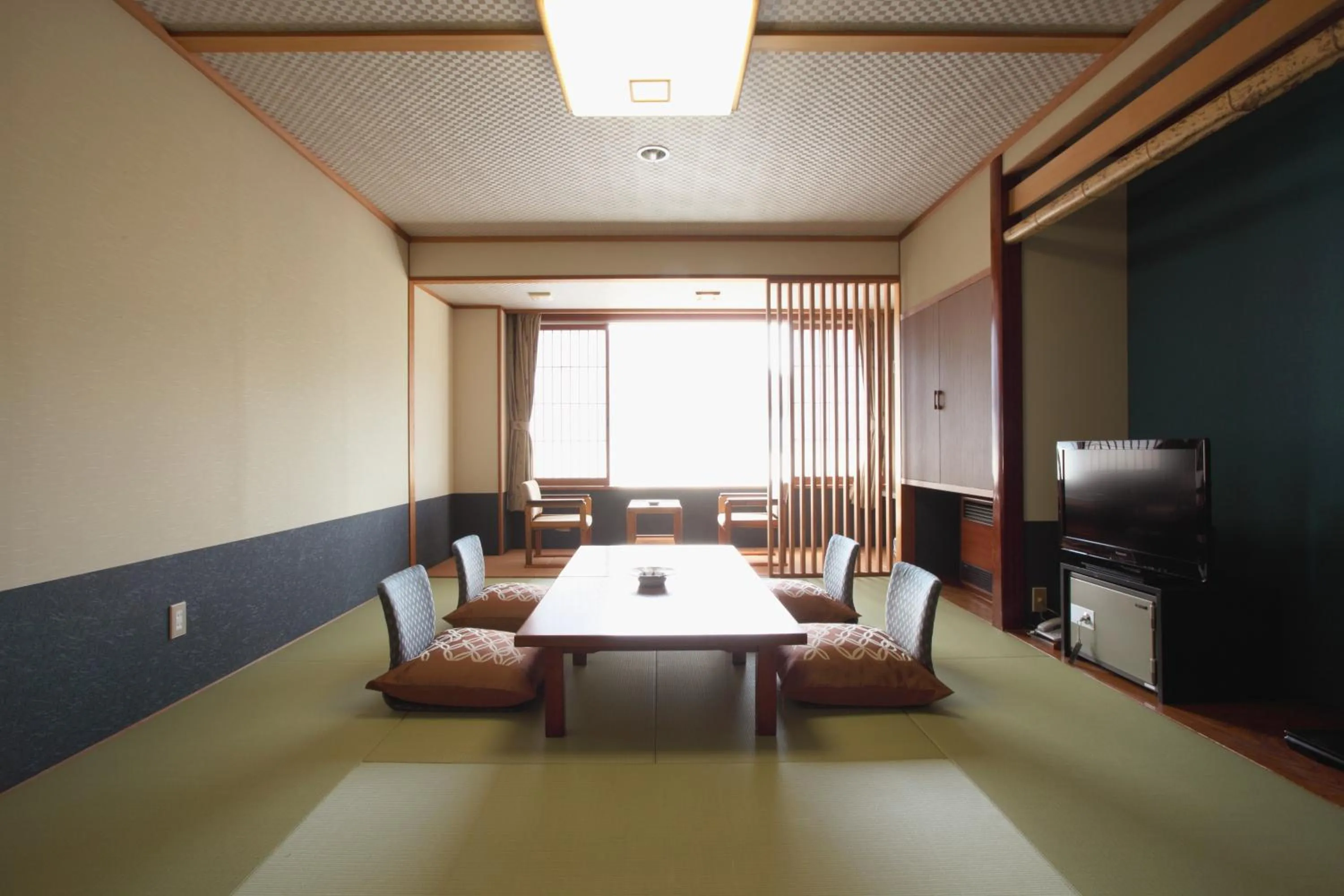 Photo of the whole room in Takamiya Bettei Kuon