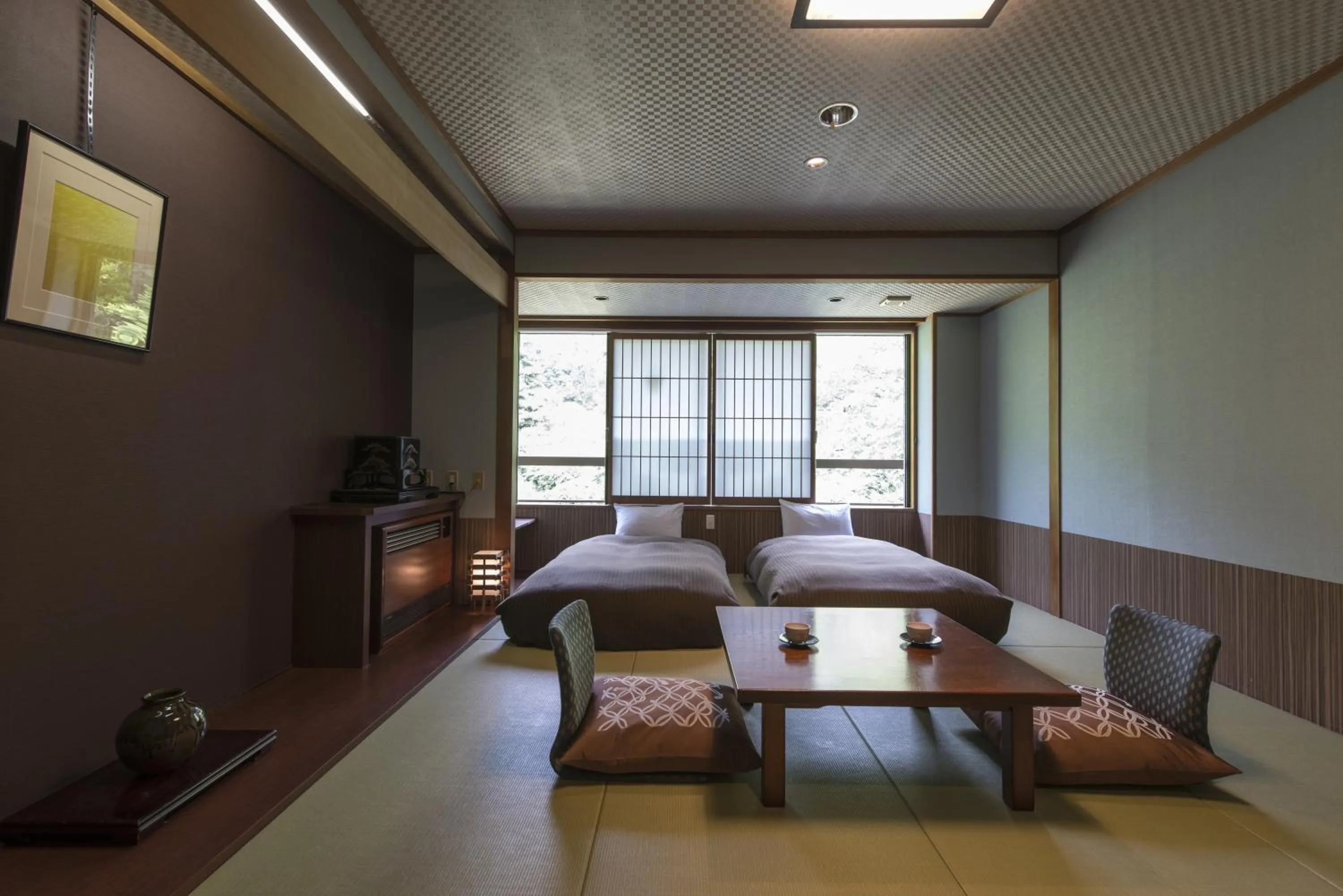Photo of the whole room, Bed in Takamiya Bettei Kuon