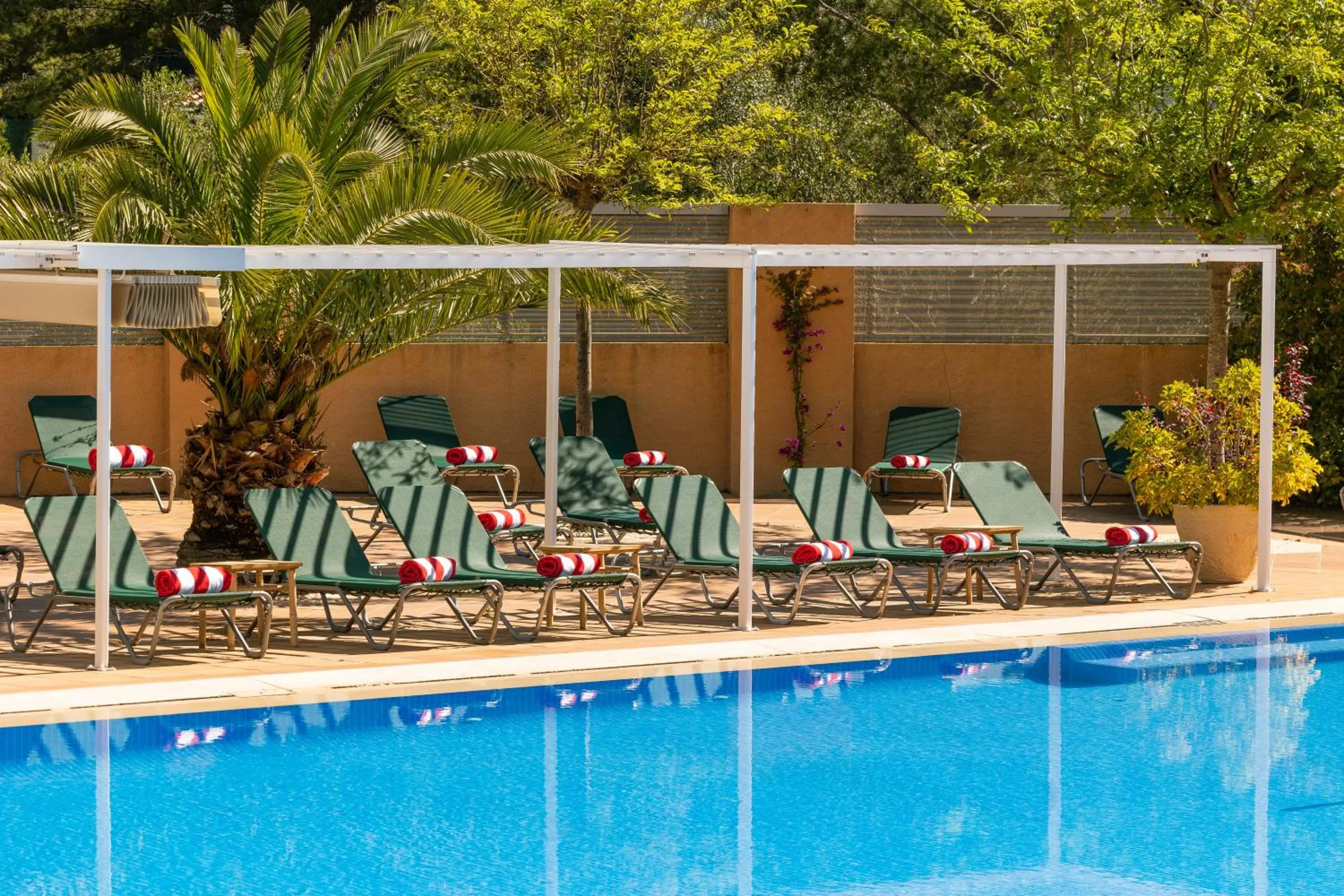 Solarium in Hotel Sa Punta - Adults Only fr13