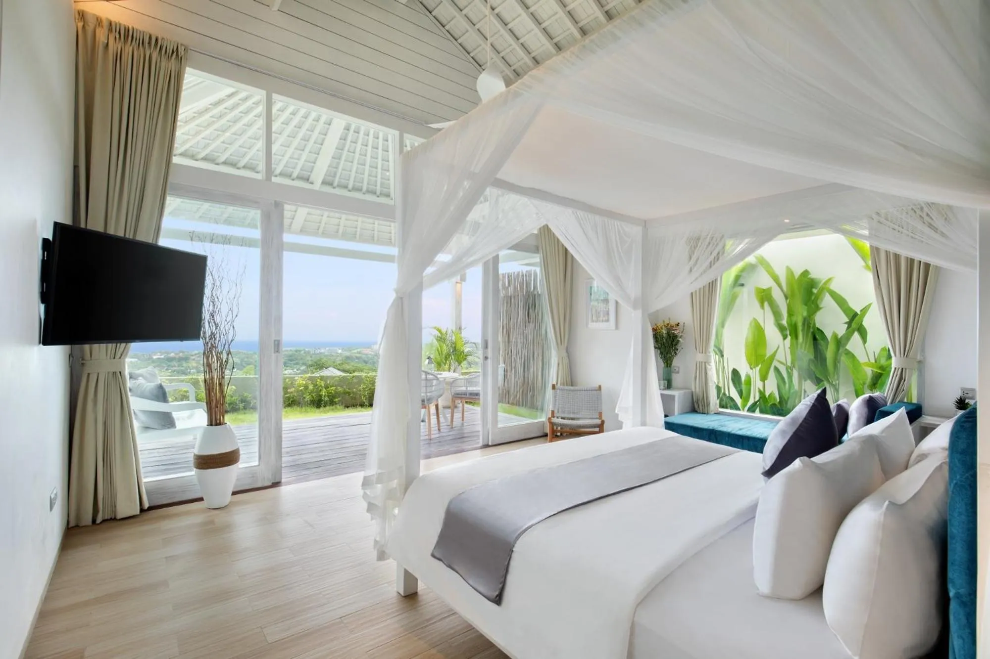 Bed in Hidden Hills Villas - Small Luxury Hotels of The World