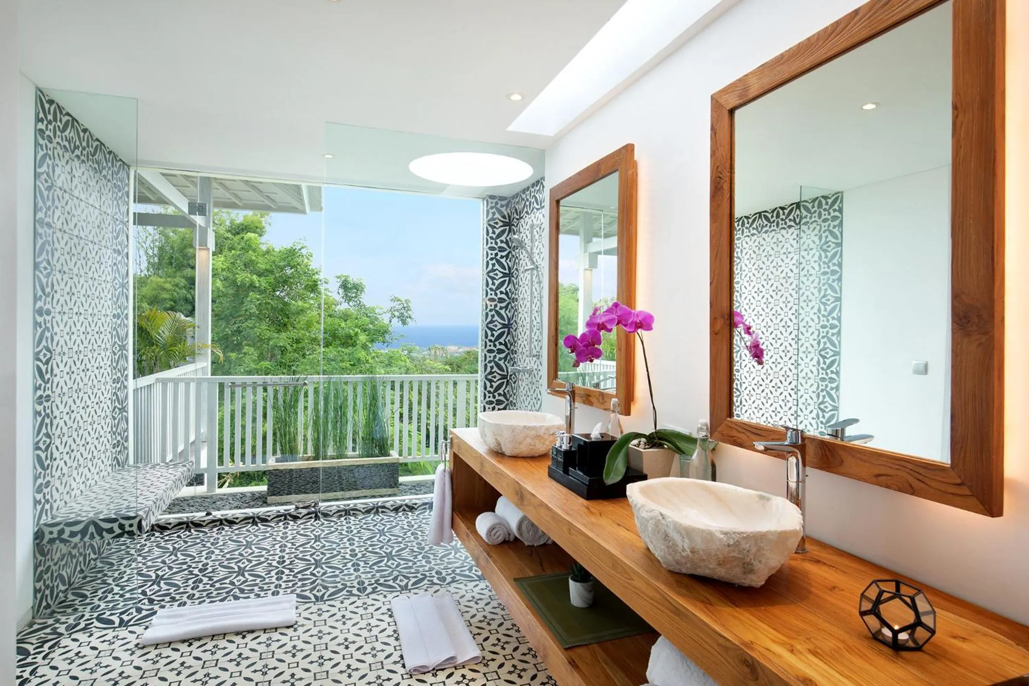 Bathroom in Hidden Hills Villas - Small Luxury Hotels of The World