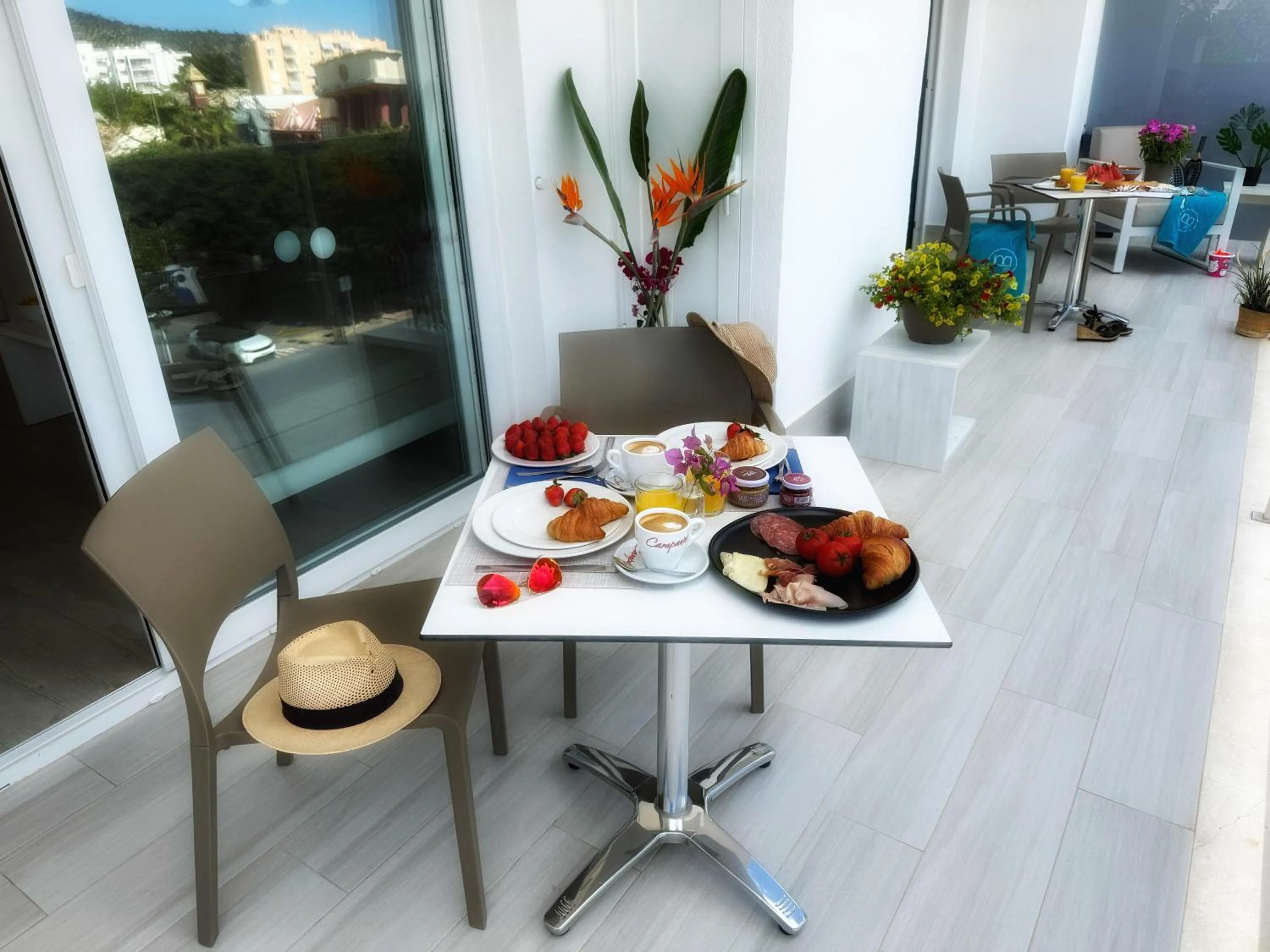 Photo of the whole room in INN Mallorca Aparthotel