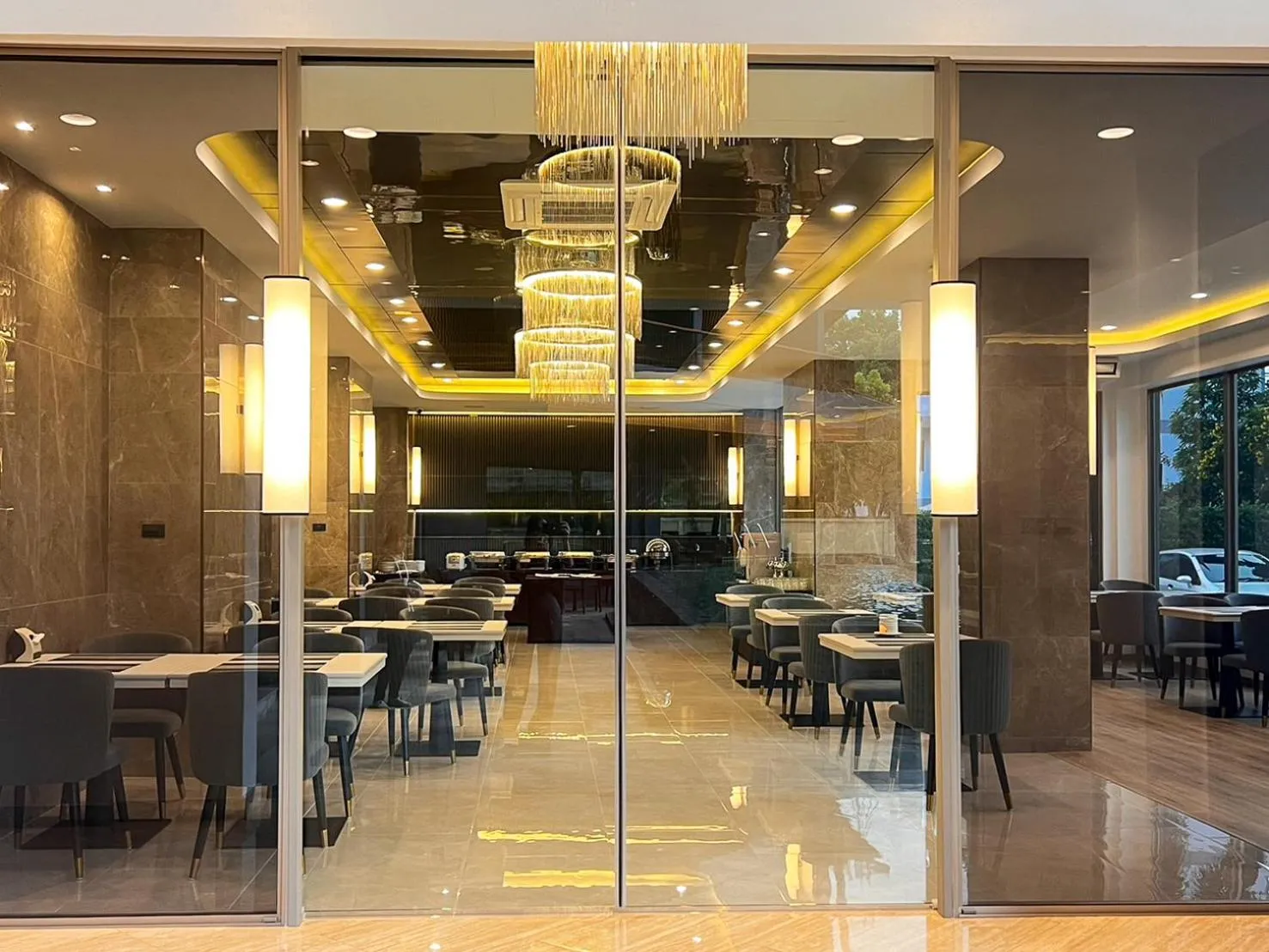 Restaurant/places to eat in The Proud Exclusive Hotel-SHA Plus