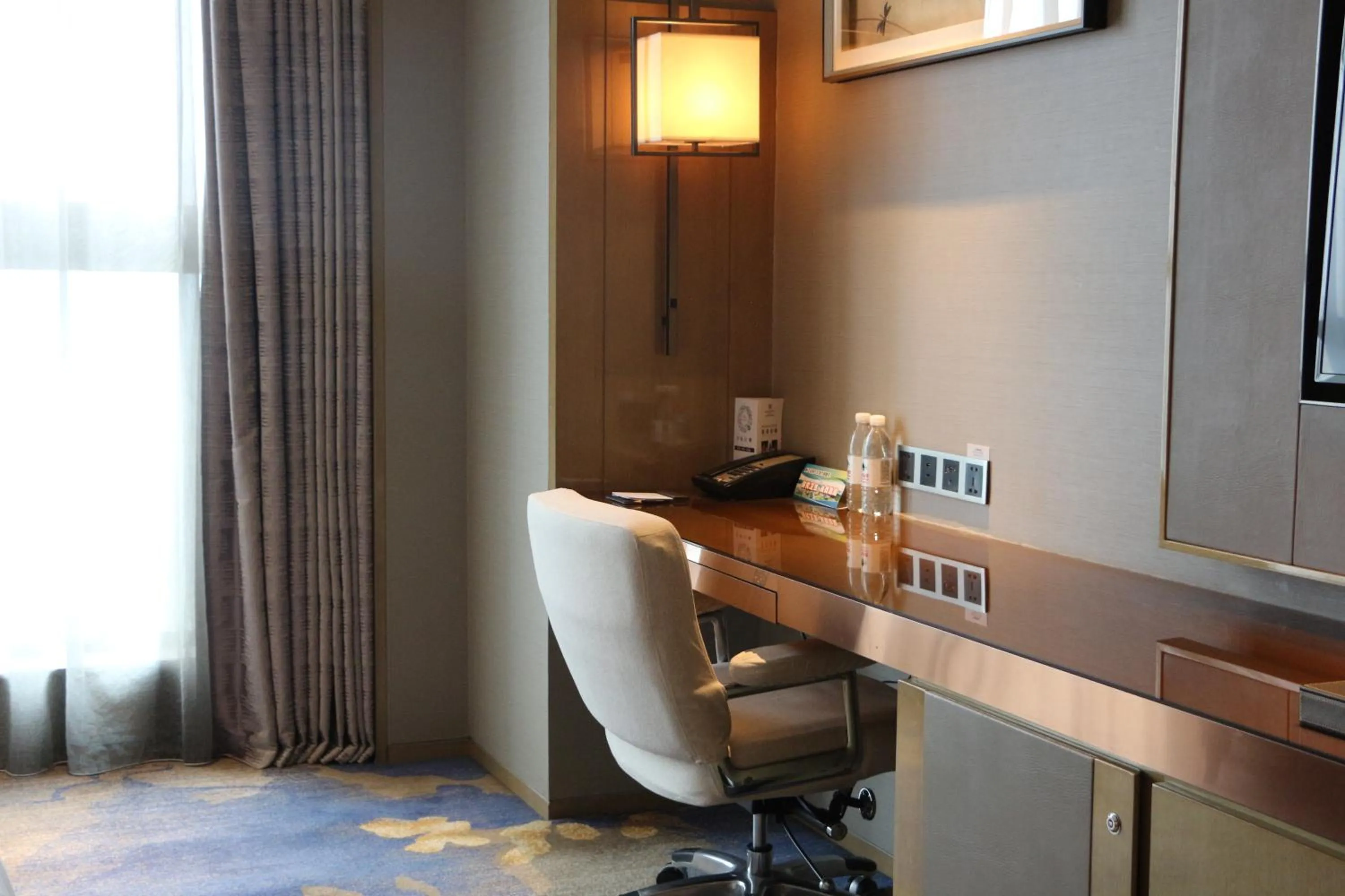 Seating area in Wanda Realm Huangshi