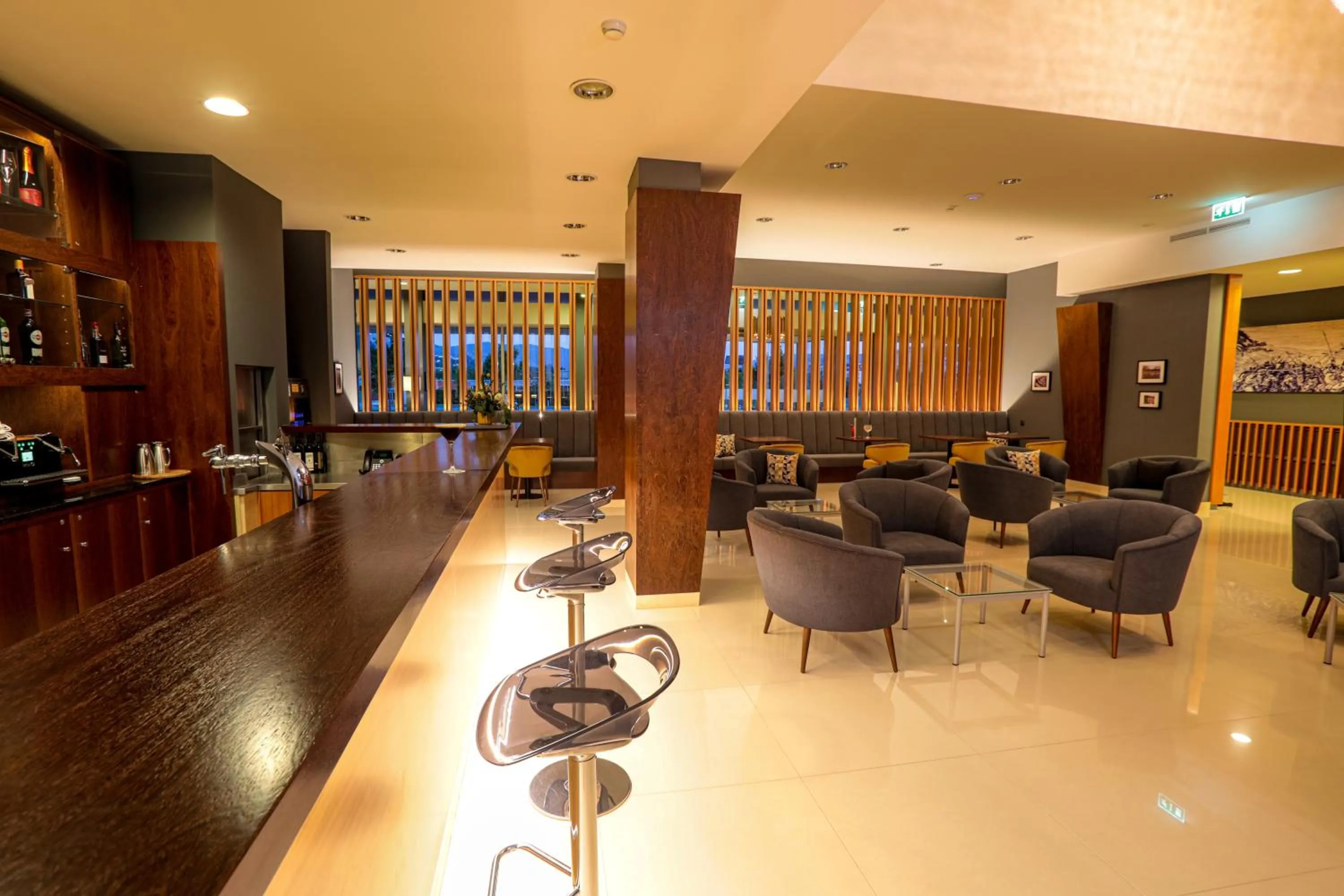 Lounge or bar in Luna Arcos Hotel Nature & Wellness