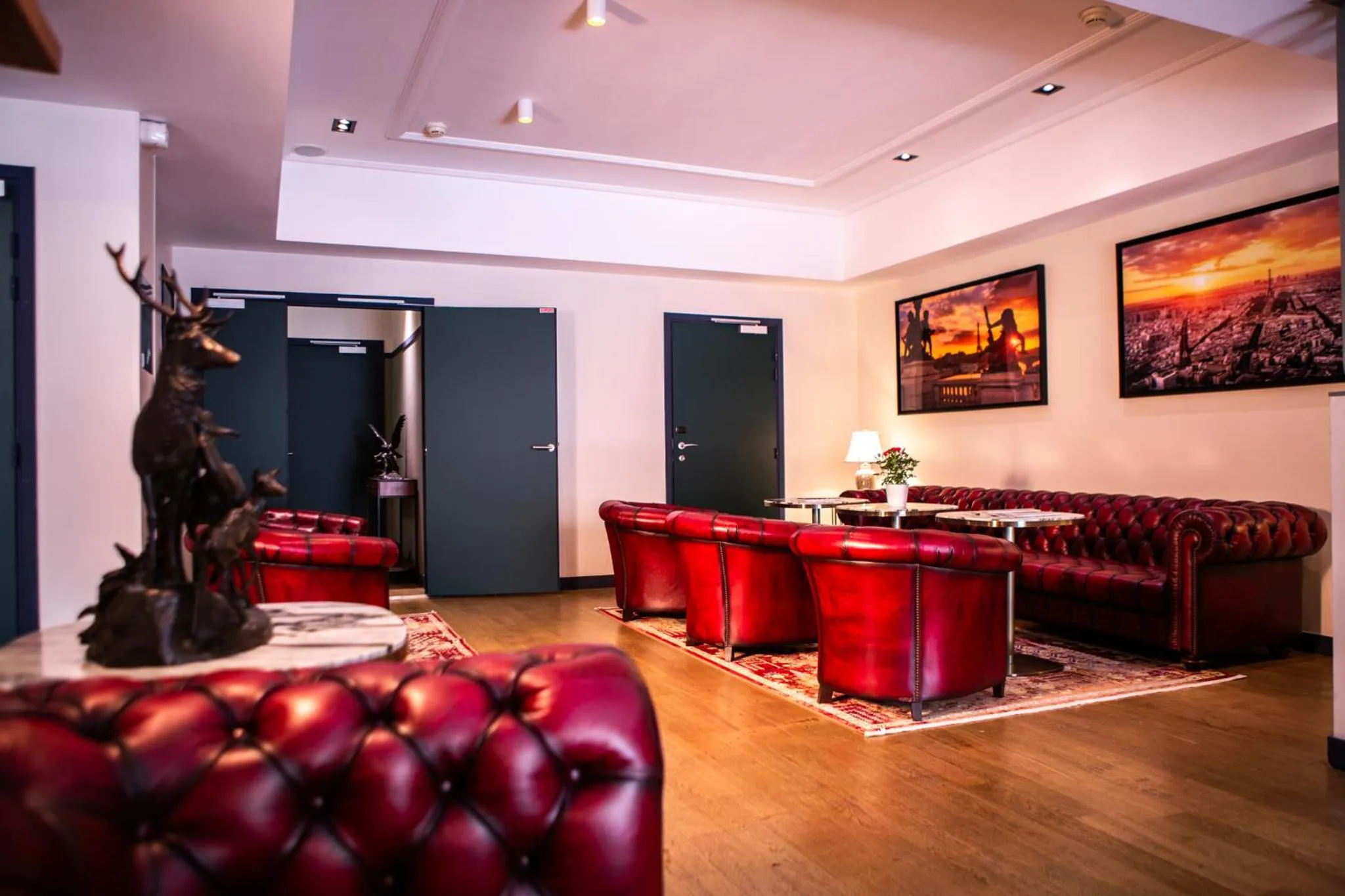 Lobby or reception in Hotel Monsieur & Spa