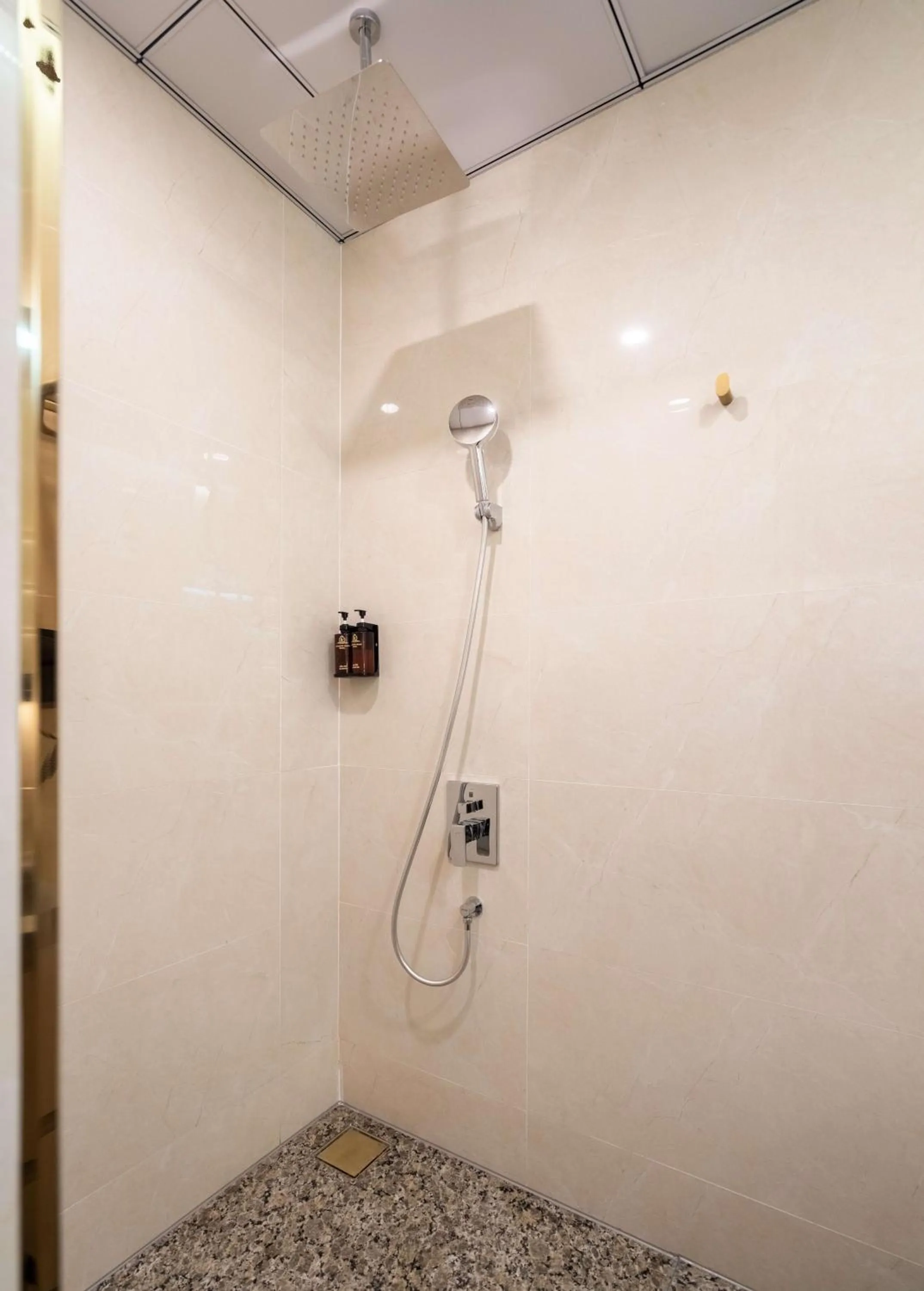 Le Saigon Grand Hotel