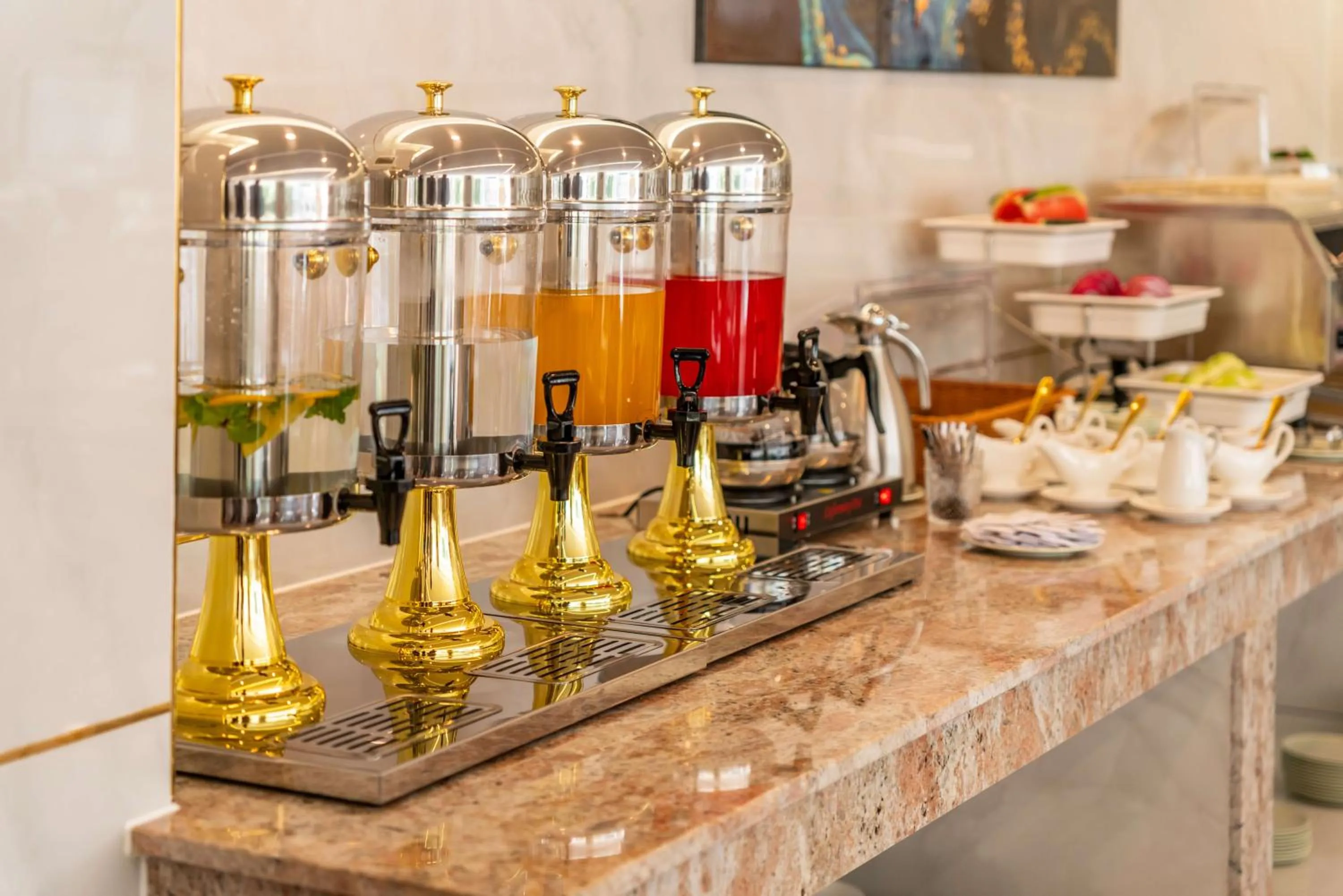 Le Saigon Grand Hotel