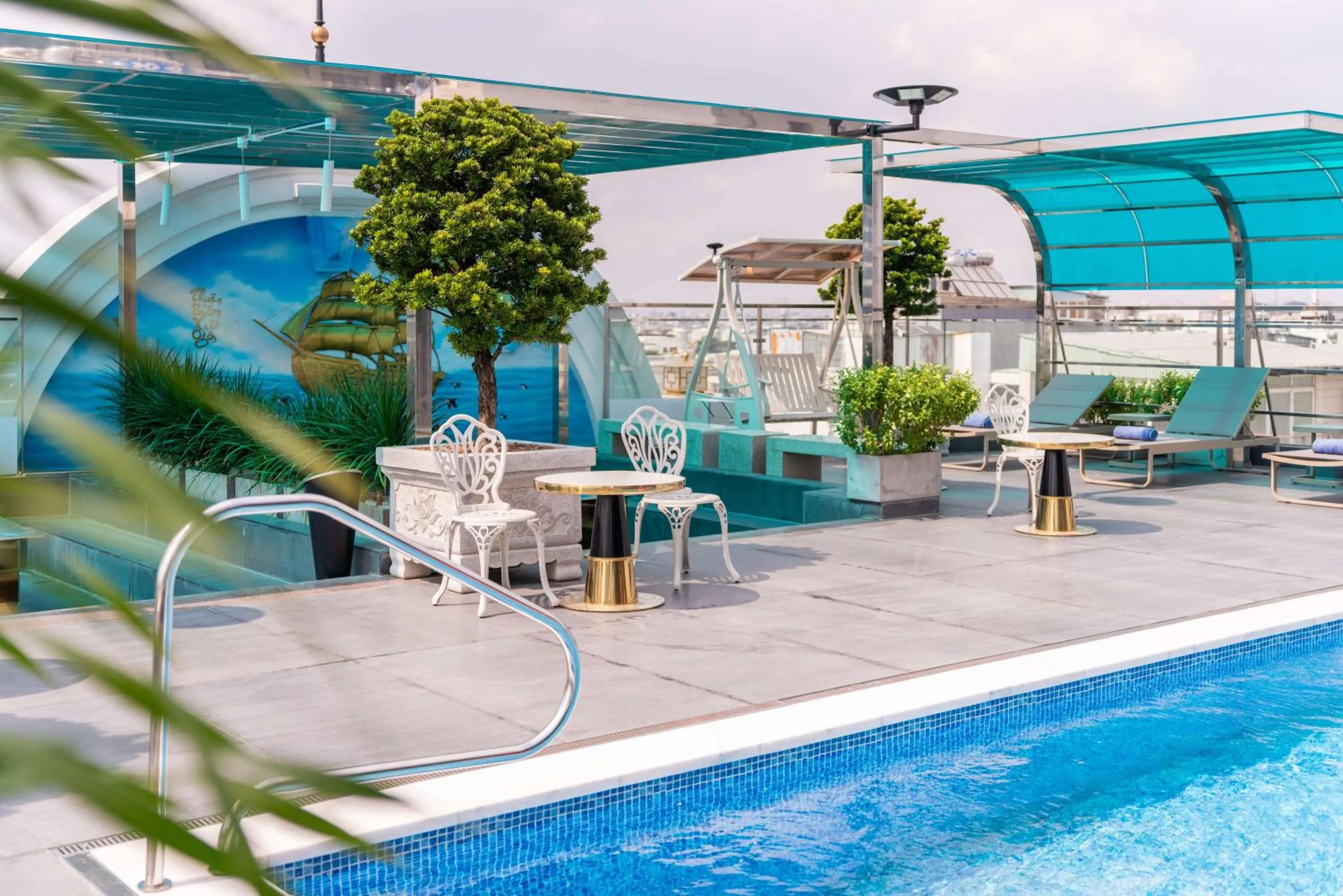 Le Saigon Grand Hotel