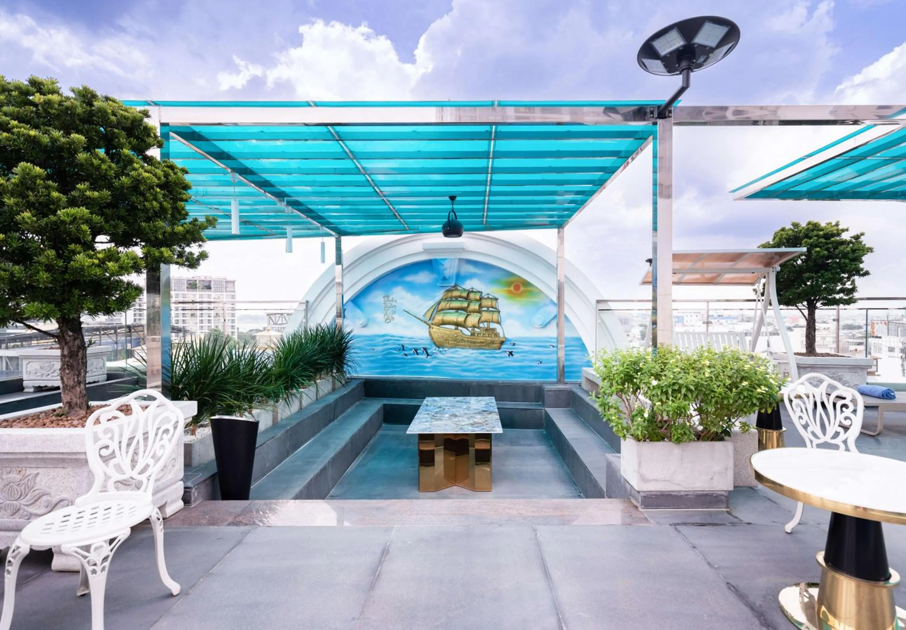 Le Saigon Grand Hotel