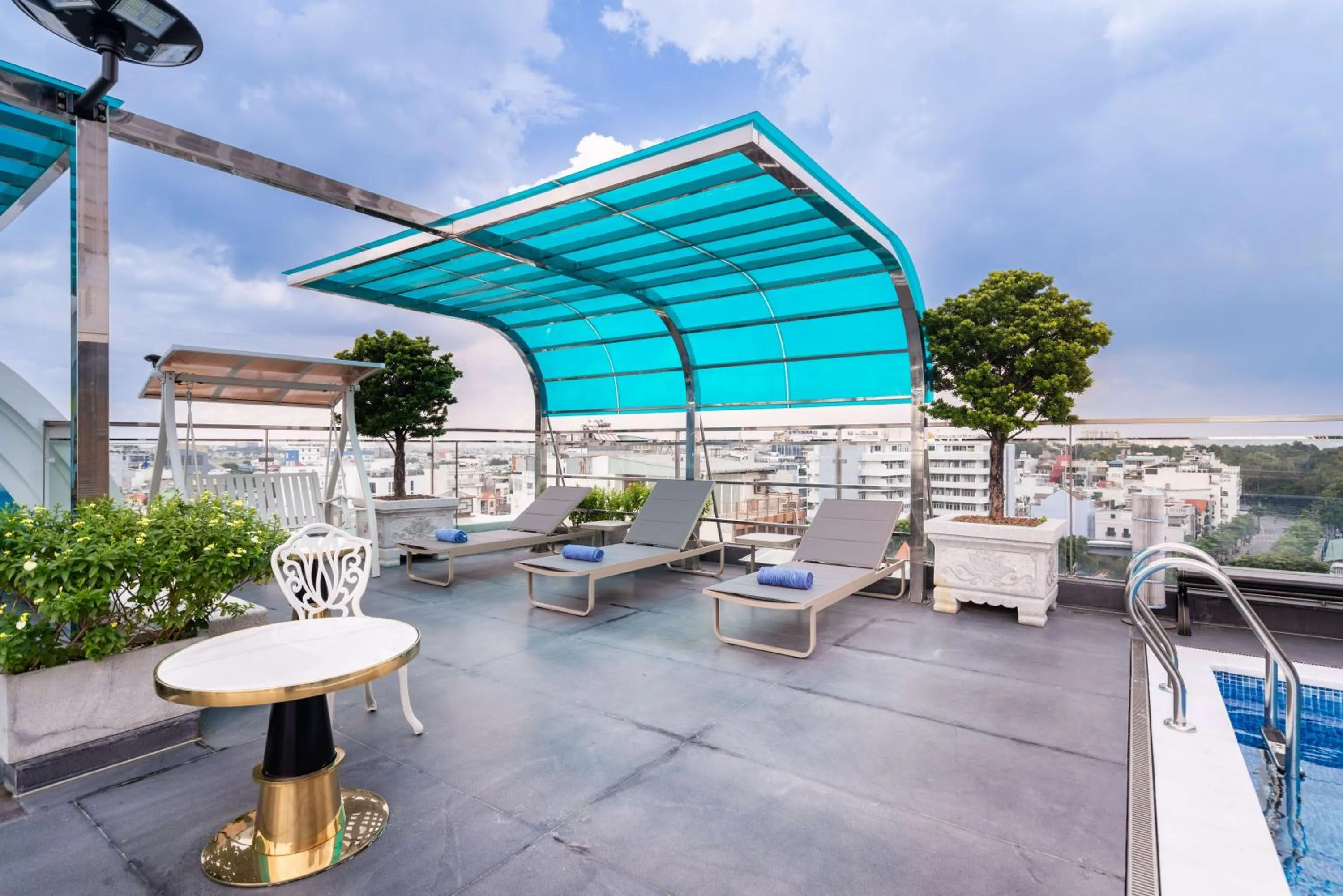 Le Saigon Grand Hotel