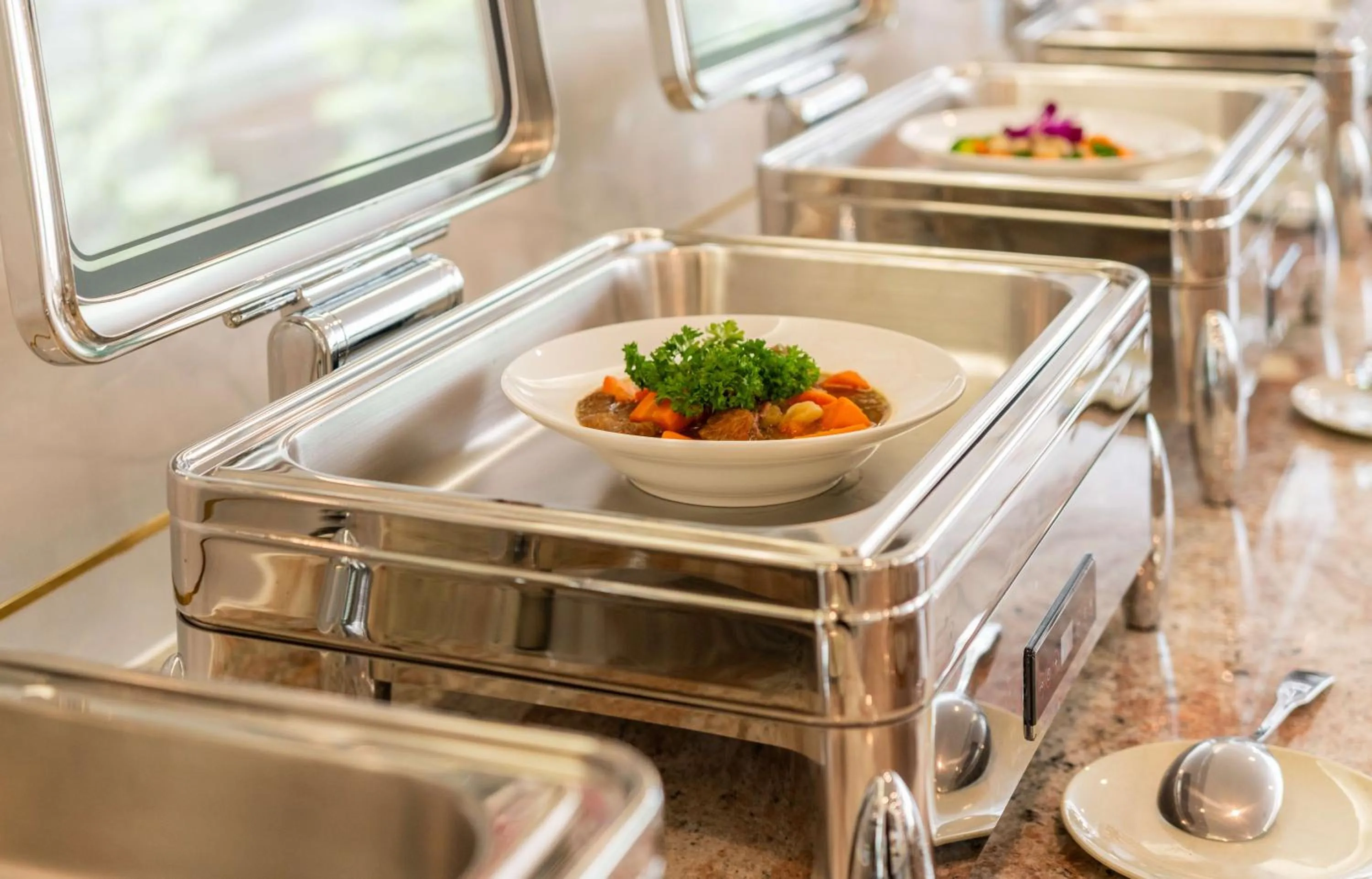 Le Saigon Grand Hotel