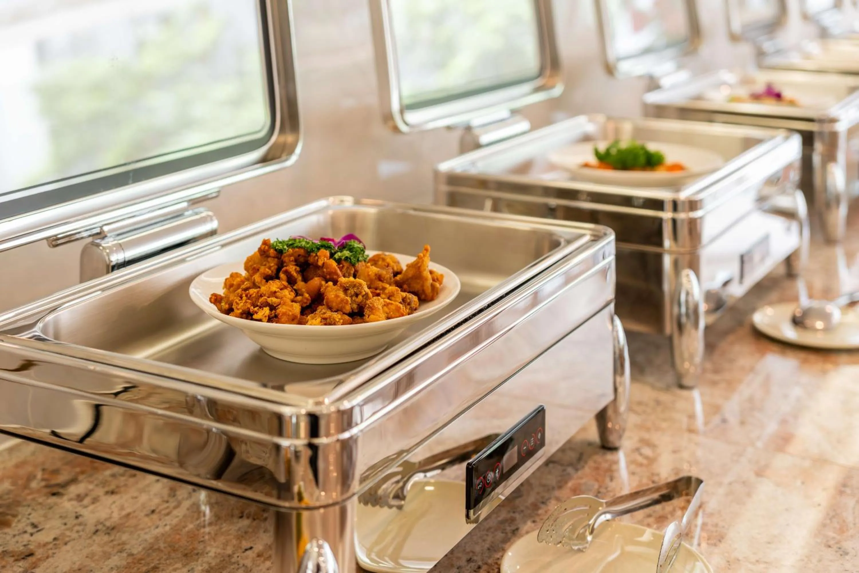 Le Saigon Grand Hotel