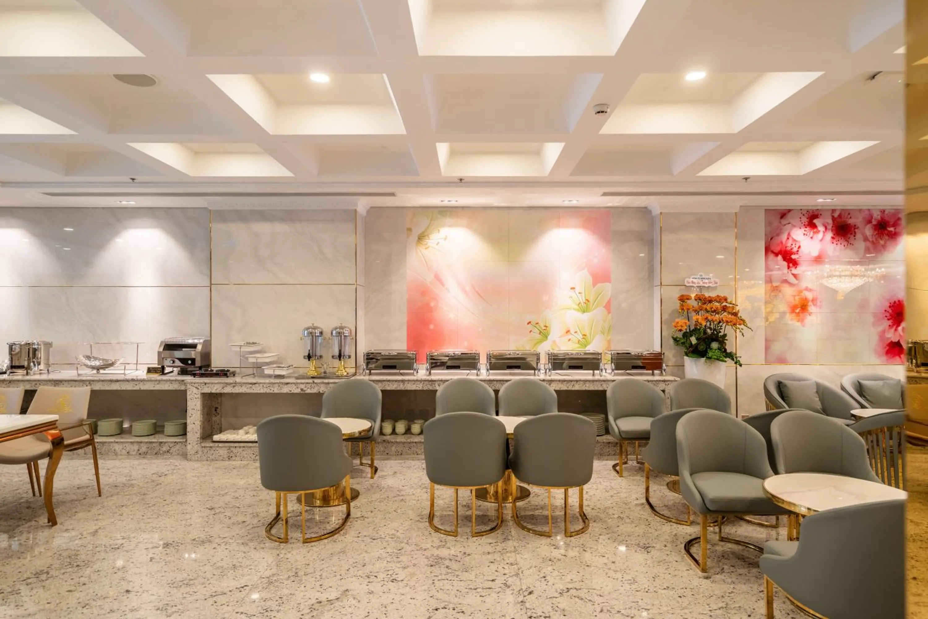 Le Saigon Grand Hotel