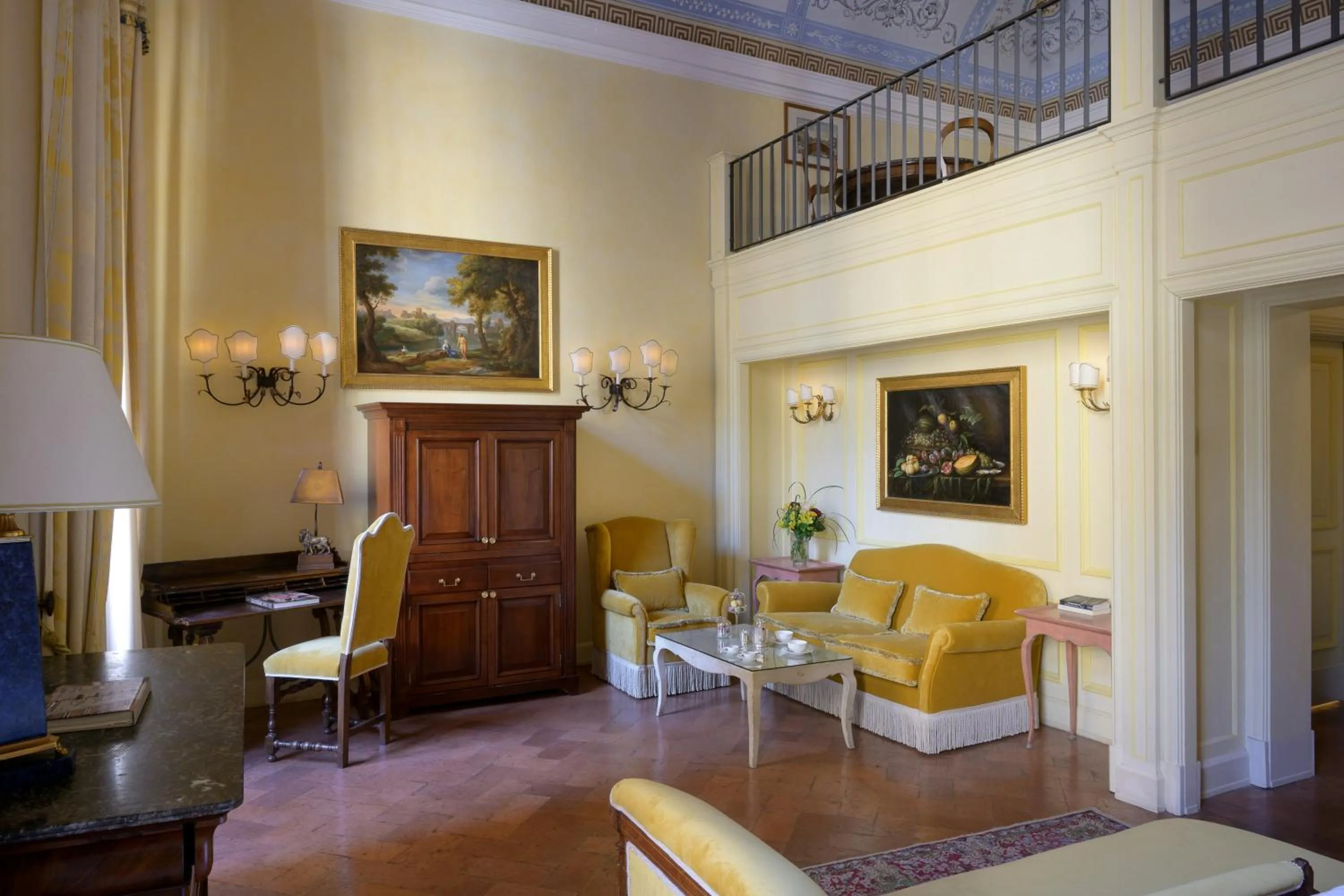 Photo of the whole room in Grand Hotel Continental Siena - Starhotels Collezione