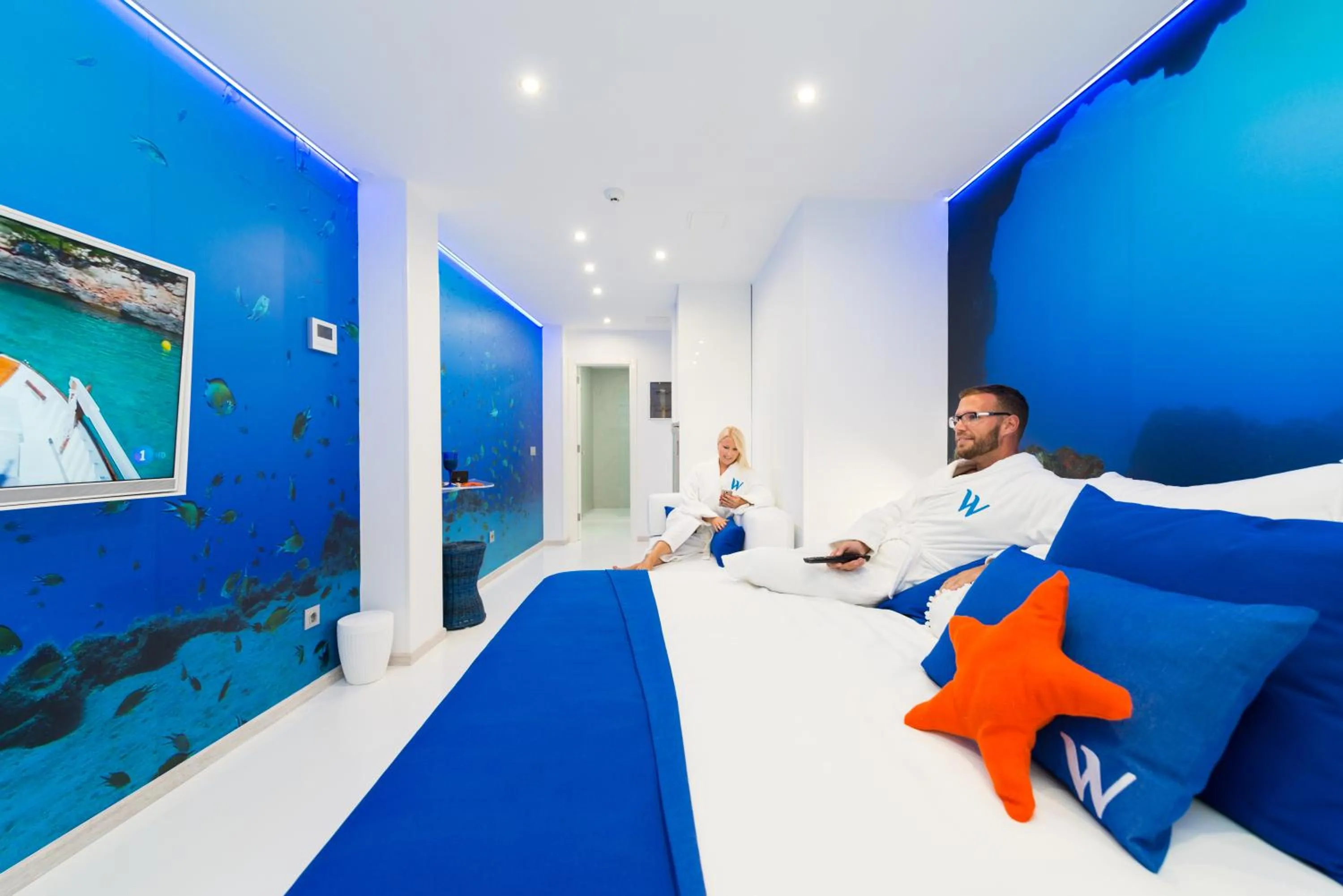 Guests, Bed in Wavia Hotel - Adults only