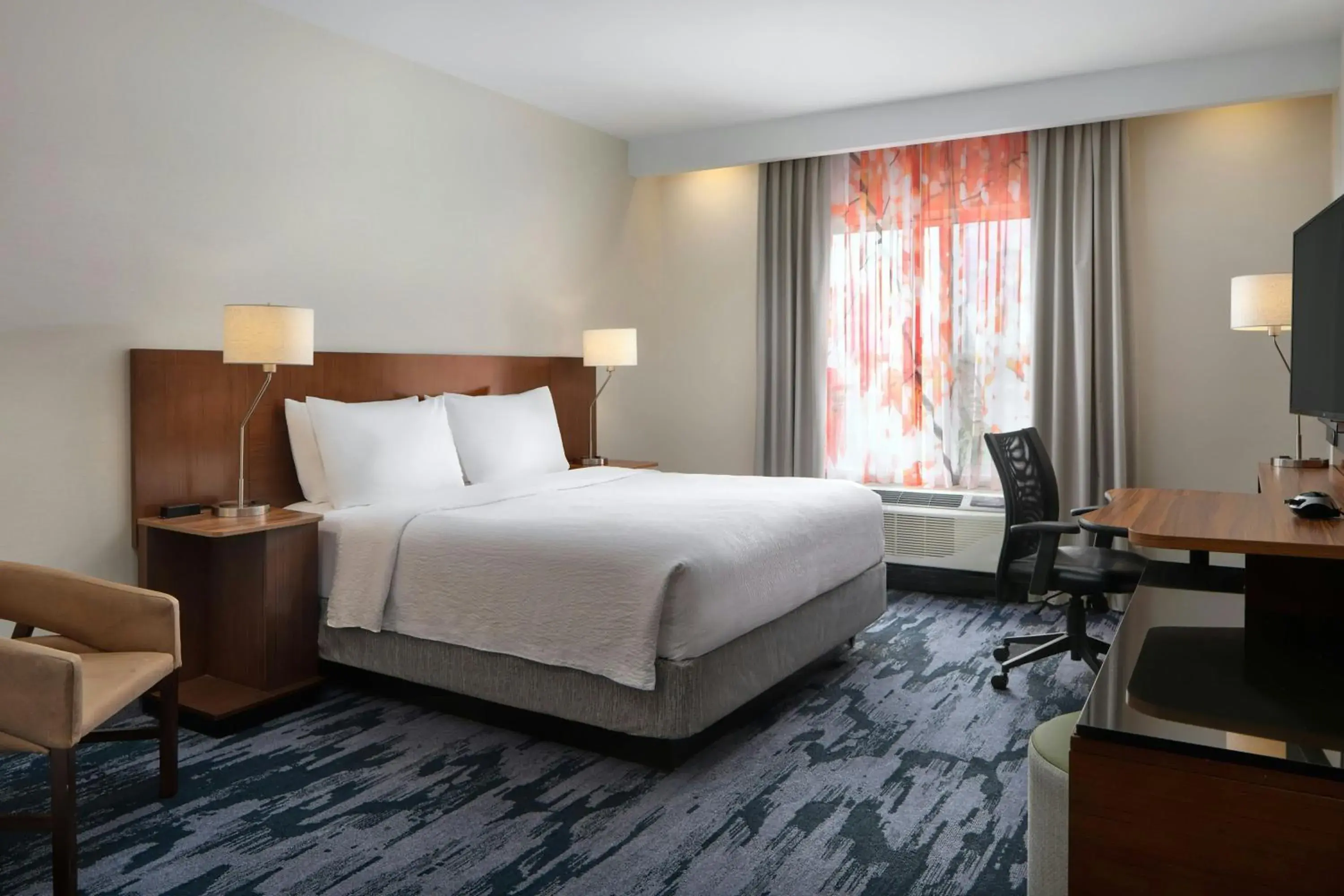 King Room in Fairfield by Marriott Niagara Falls King Room in Fairfield by Marriott Niagara Falls