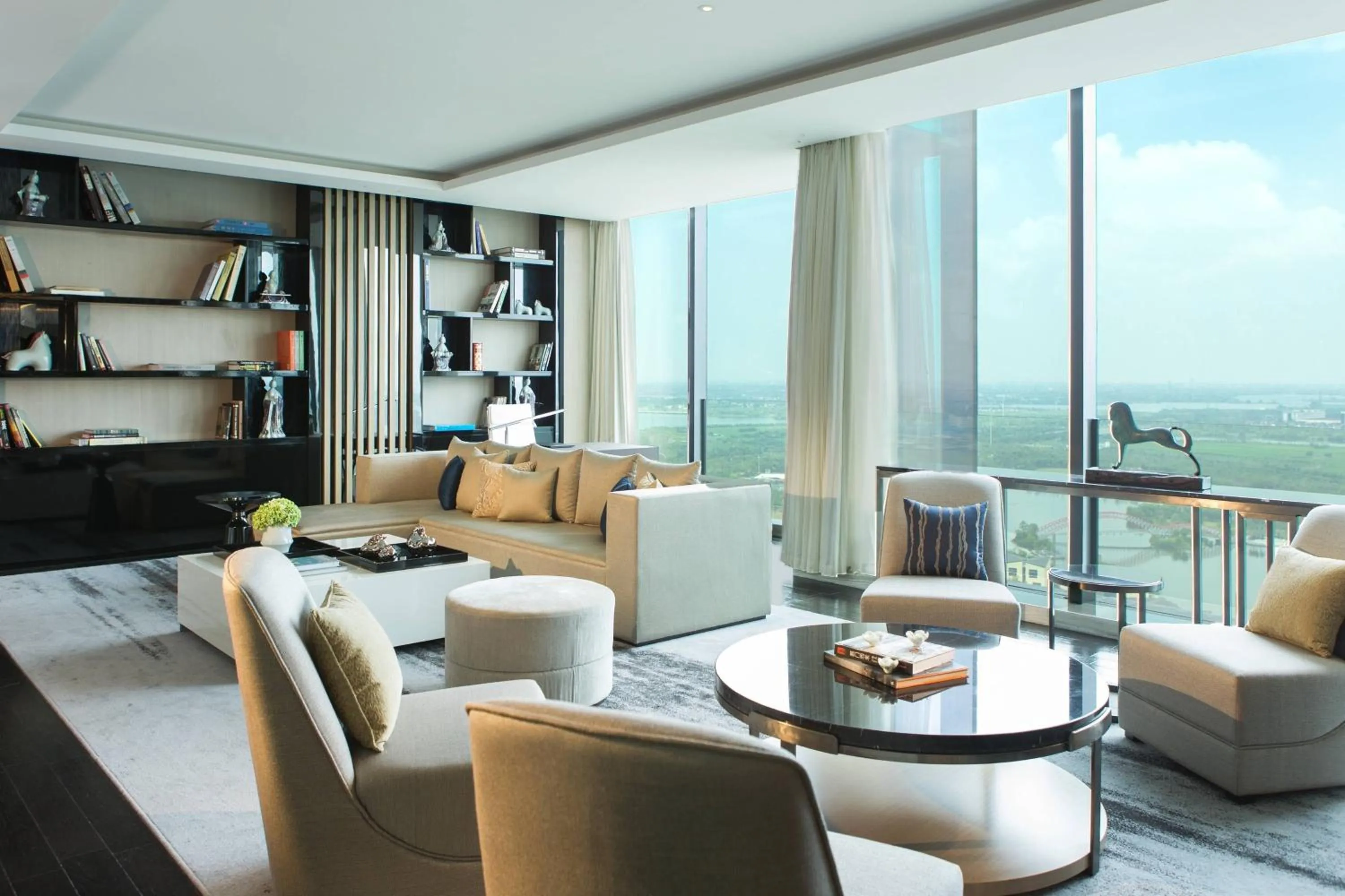 Living room in Renaissance Suzhou Wujiang Hotel