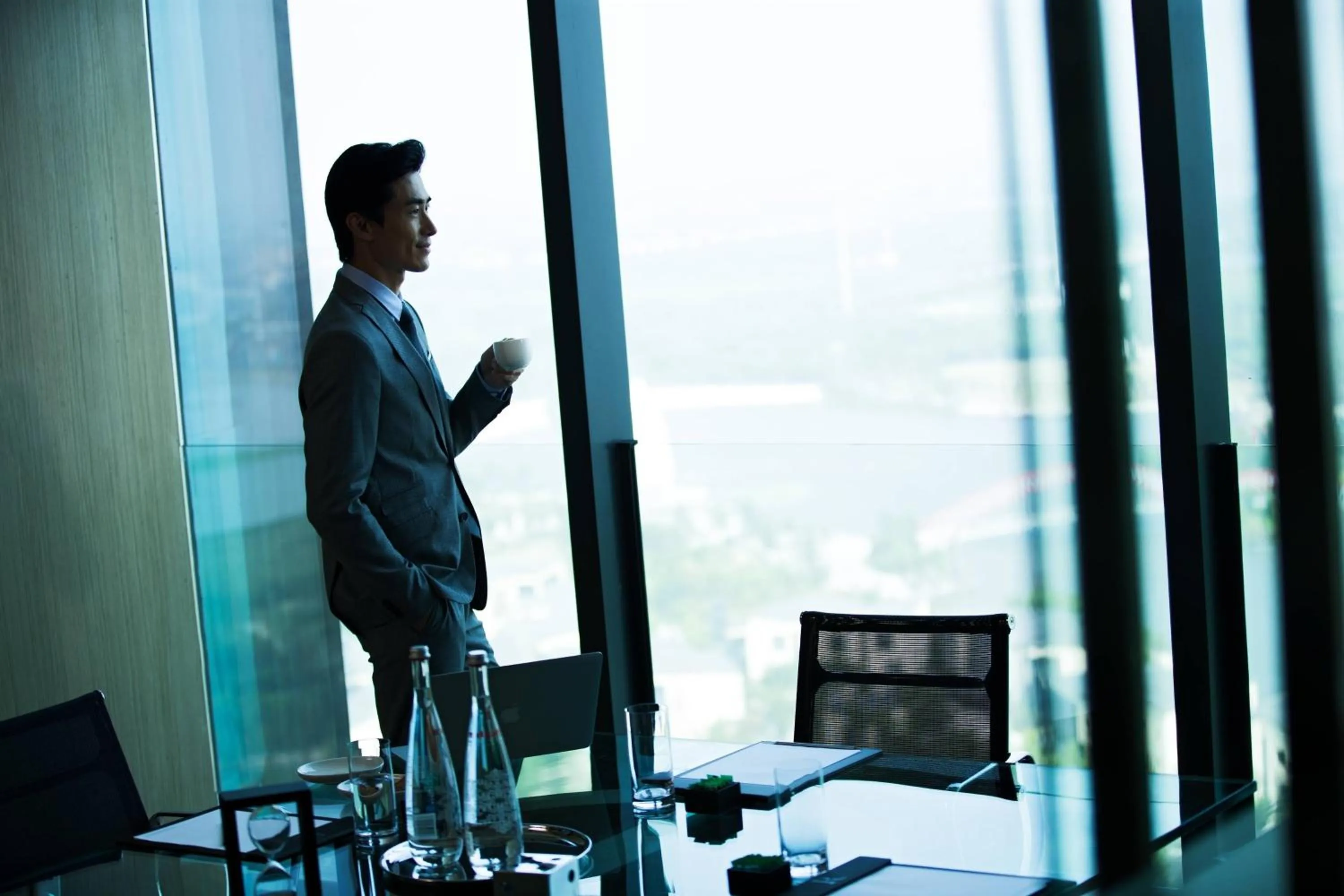 Lounge or bar in Renaissance Suzhou Wujiang Hotel