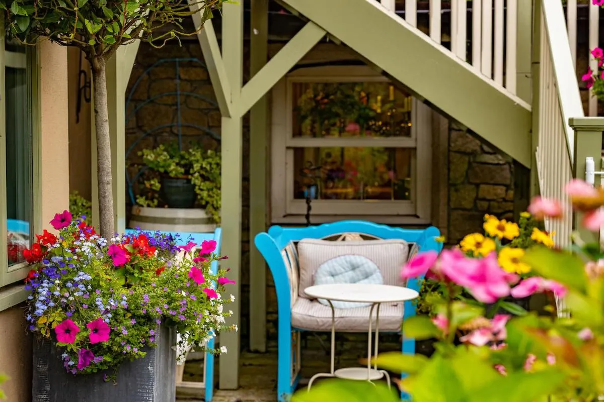 Garden in Step House Hotel