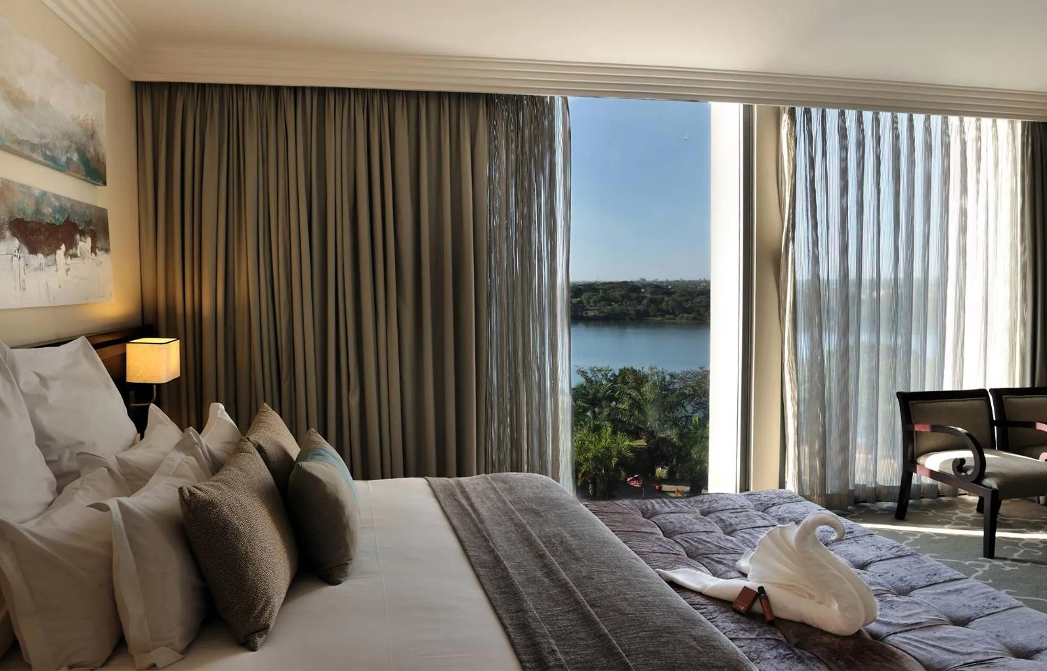 Bed in Pullman Lubumbashi Grand Karavia.