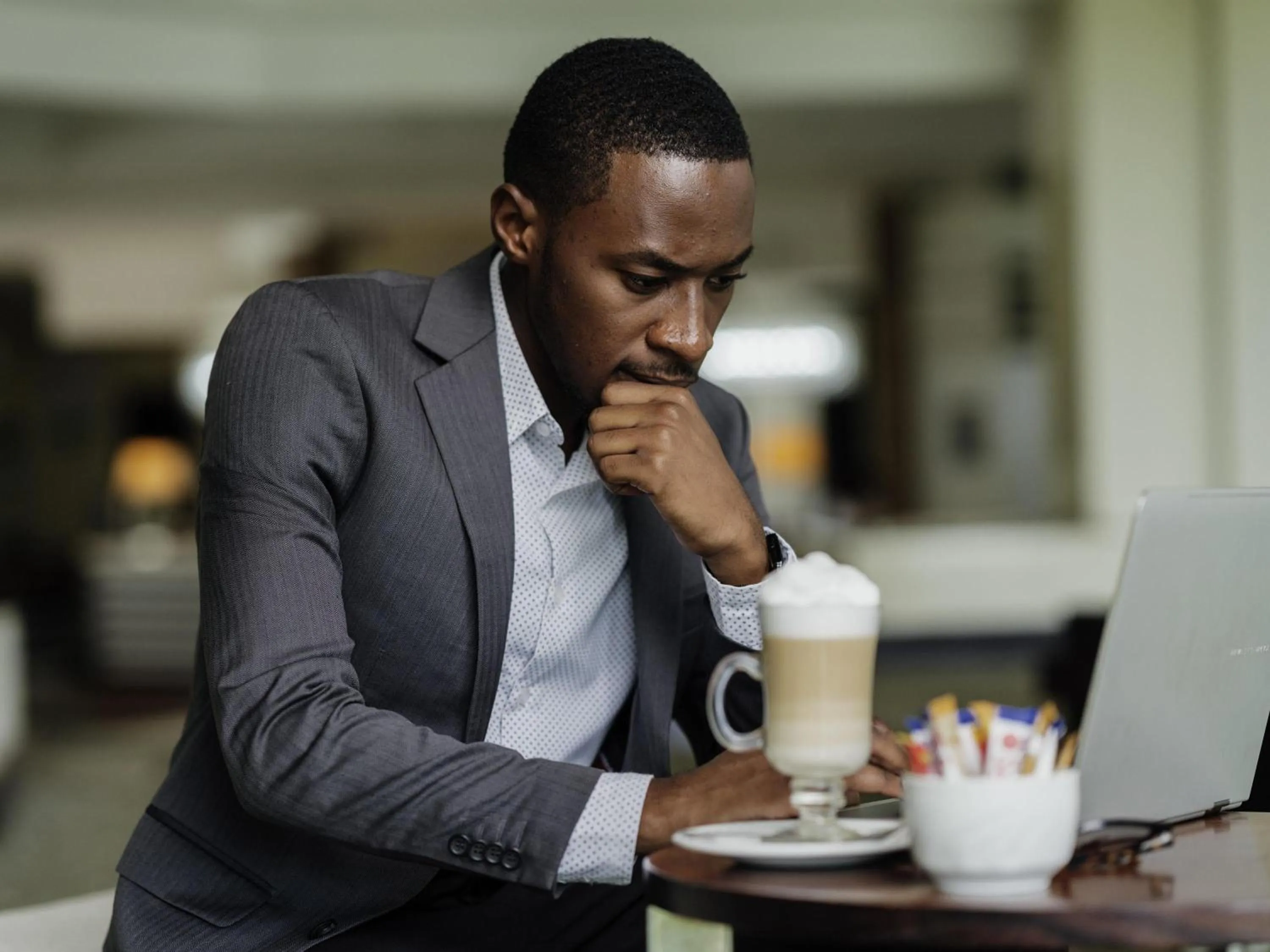 Business facilities in Pullman Lubumbashi Grand Karavia.