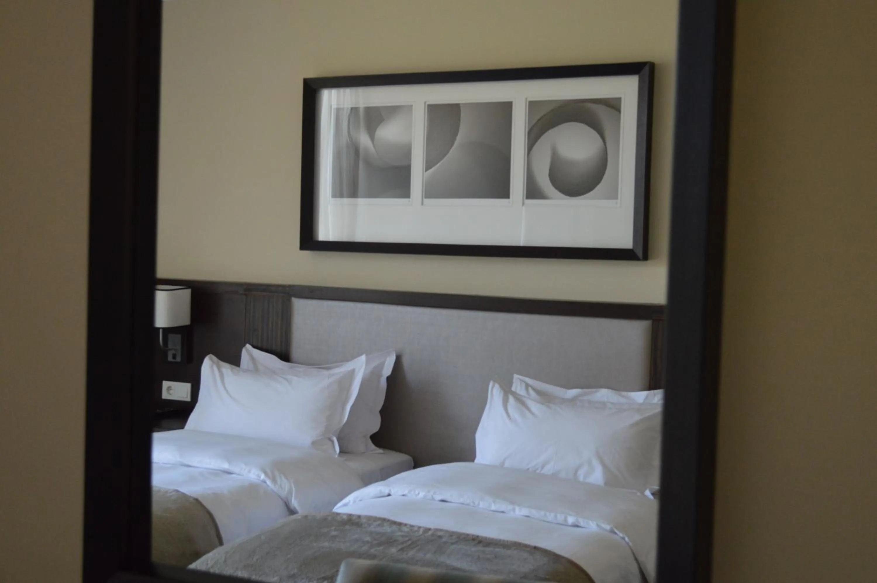 Bed in Pullman Lubumbashi Grand Karavia.