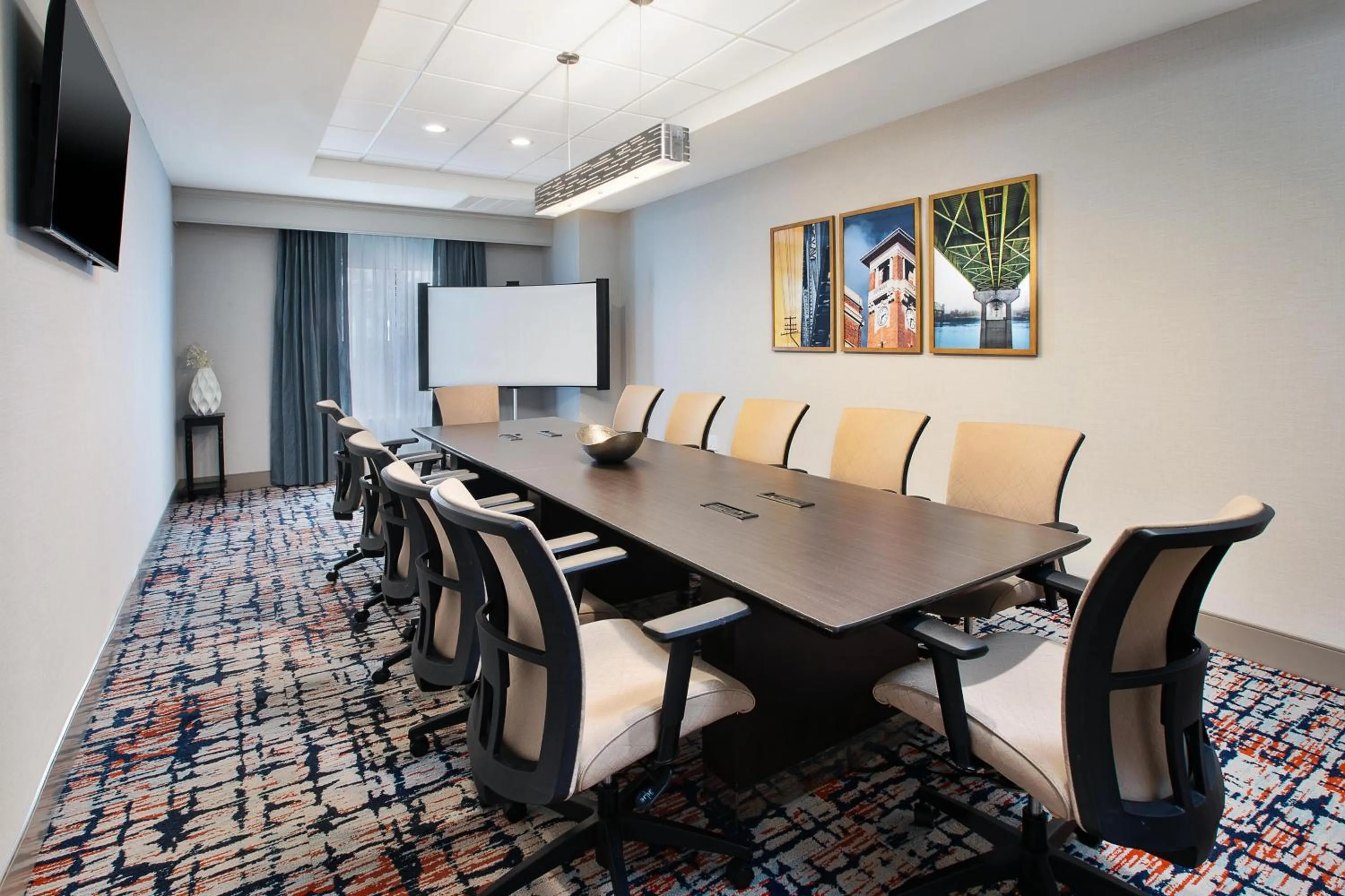 Meeting/conference room in Hampton Inn North Little Rock McCain Mall, AR